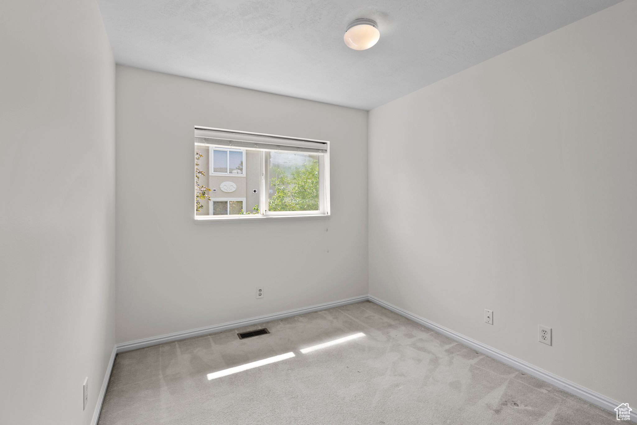 TUSCANY TOWNHOMES PHASE 1 CONDO - Residential