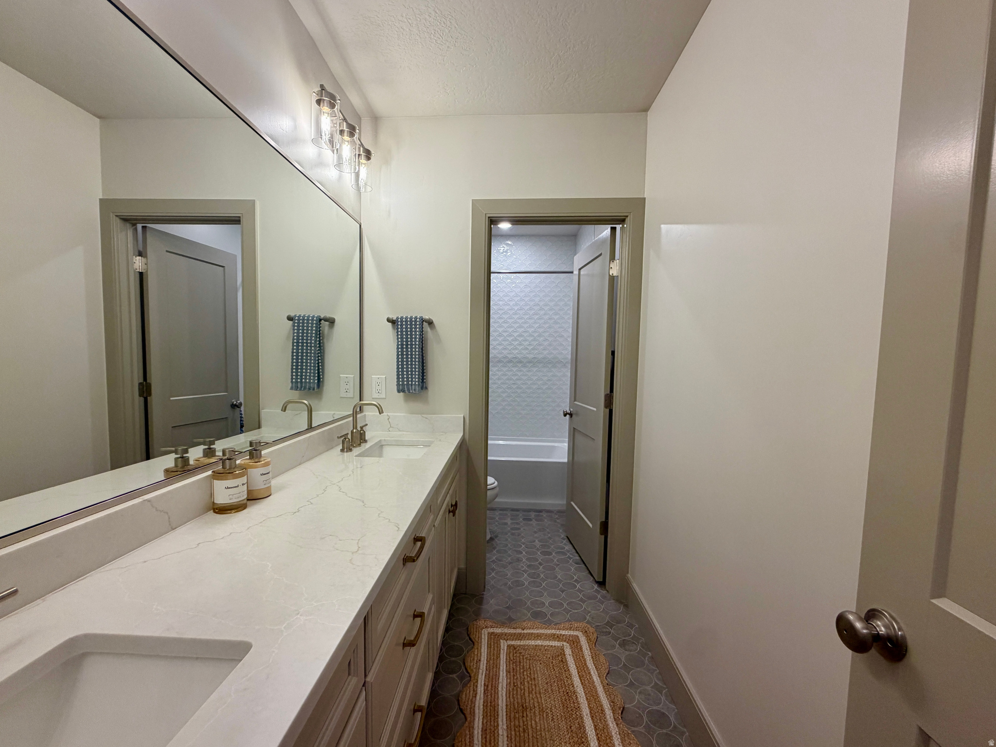 FIREFLY RANCH - Residential