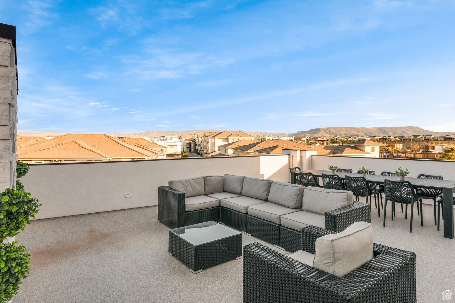 DESERT COLOR RESORT PH 3 - Residential