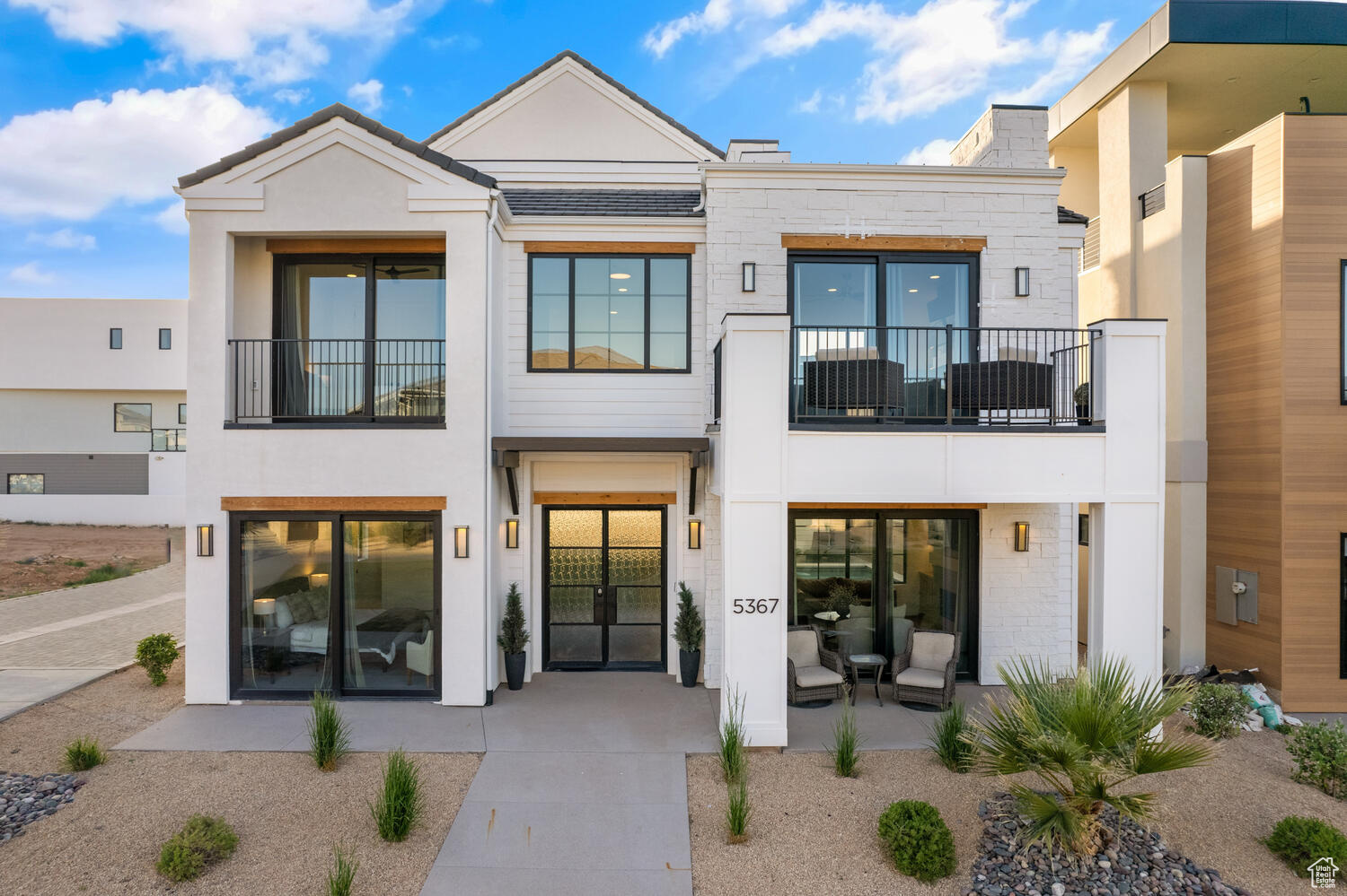 DESERT COLOR RESORT PH 3 - Residential