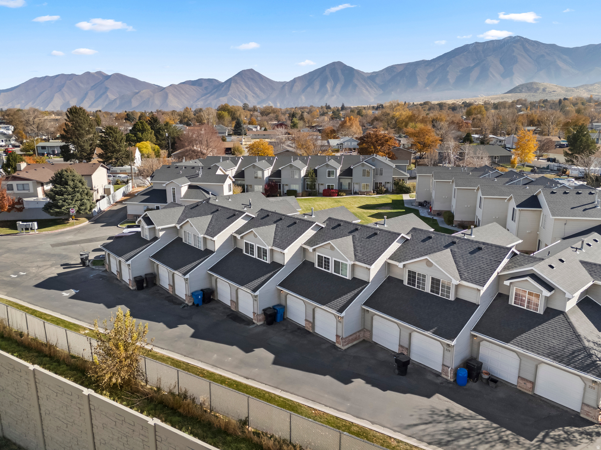 MAJESTIC MEADOWS - Residential