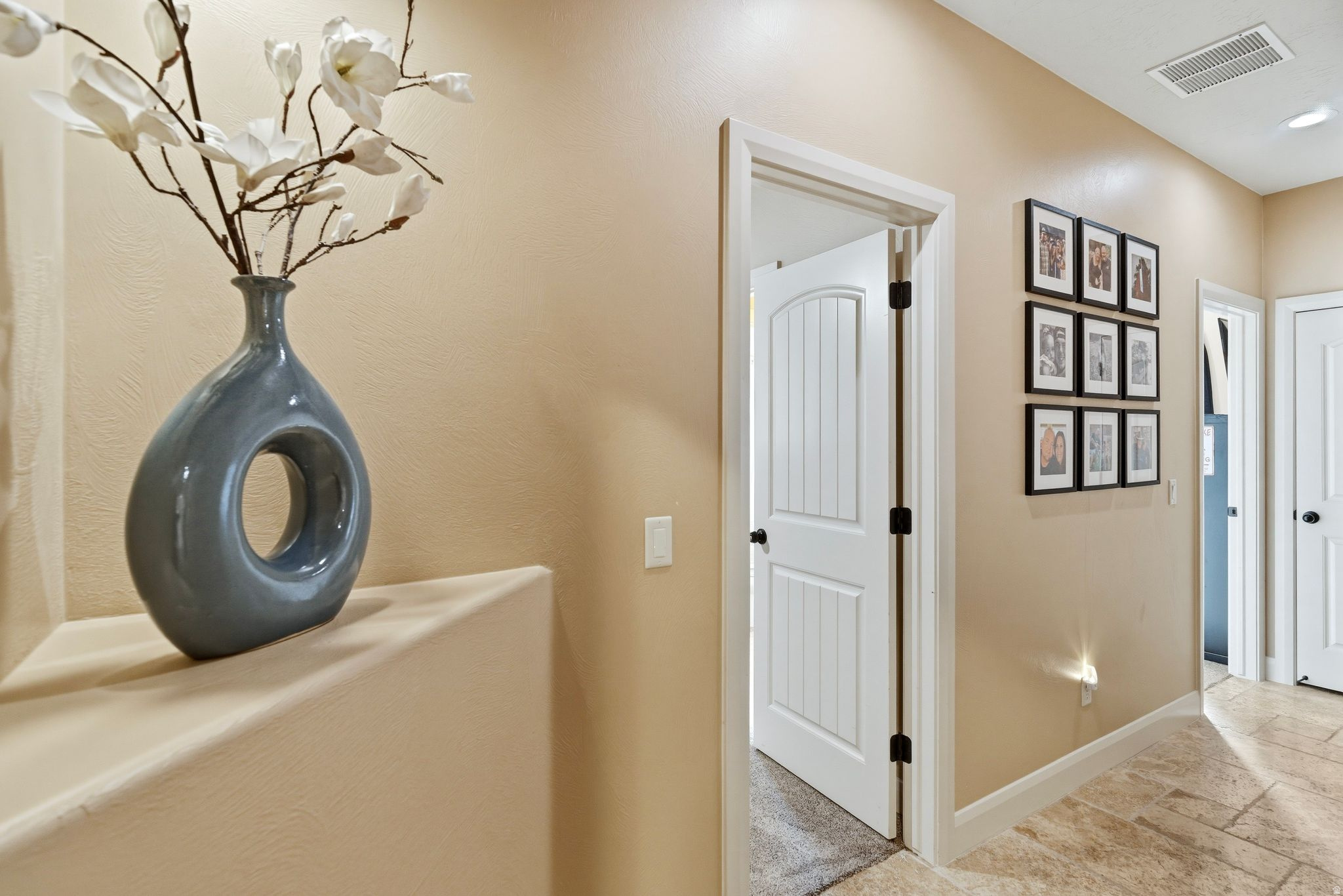 HIGH CHAPARRAL AT THE WASHINGTON BENCH - Residential