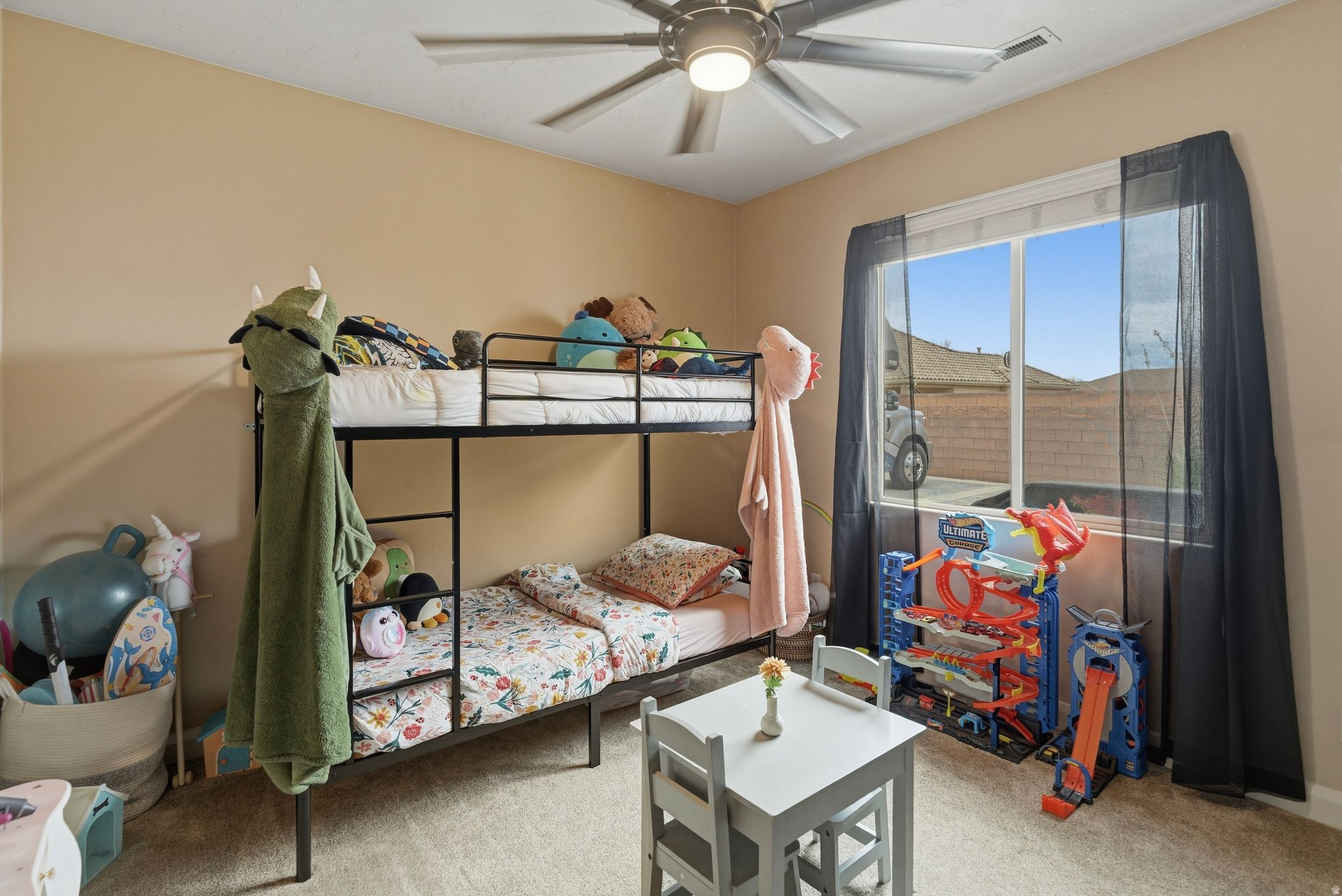 HIGH CHAPARRAL AT THE WASHINGTON BENCH - Residential