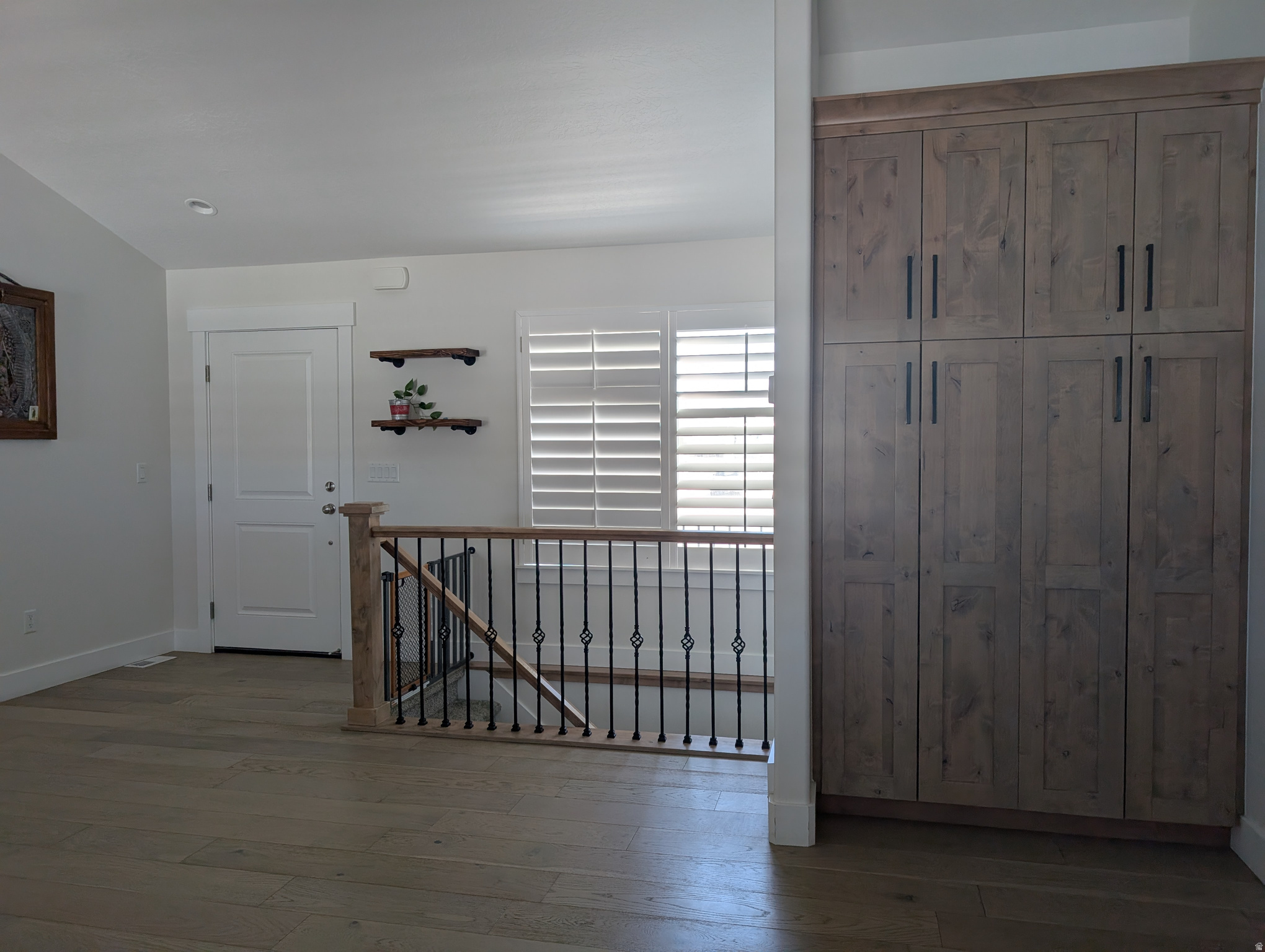 MUSTANG RIDGE - Residential