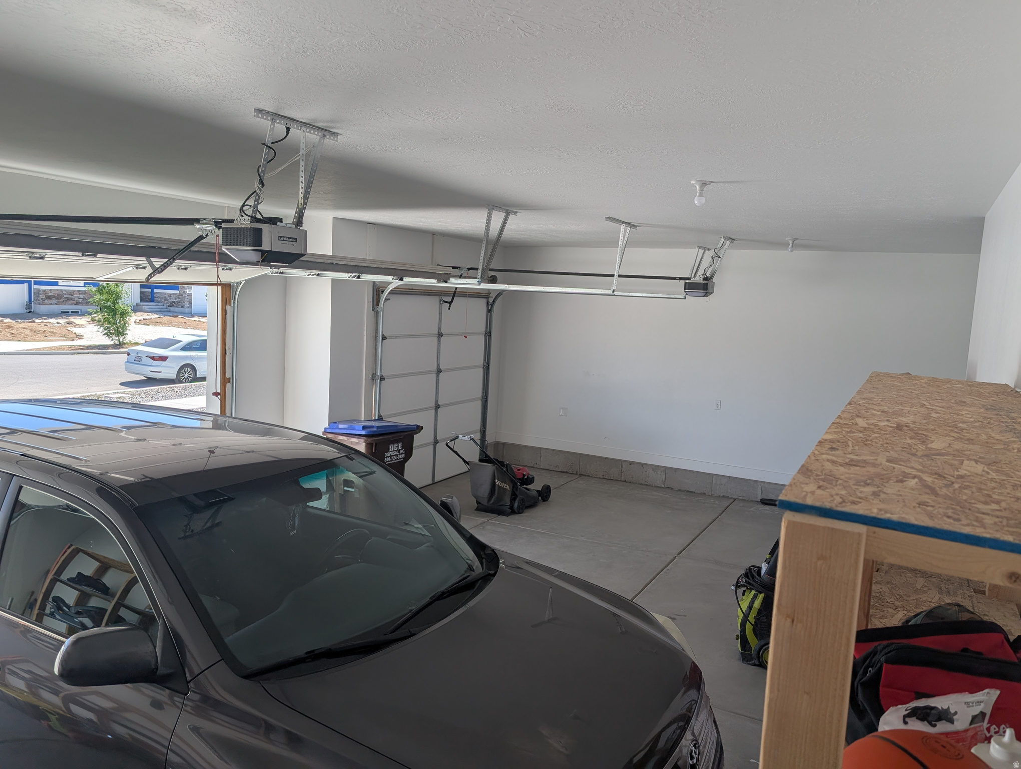 MUSTANG RIDGE - Residential