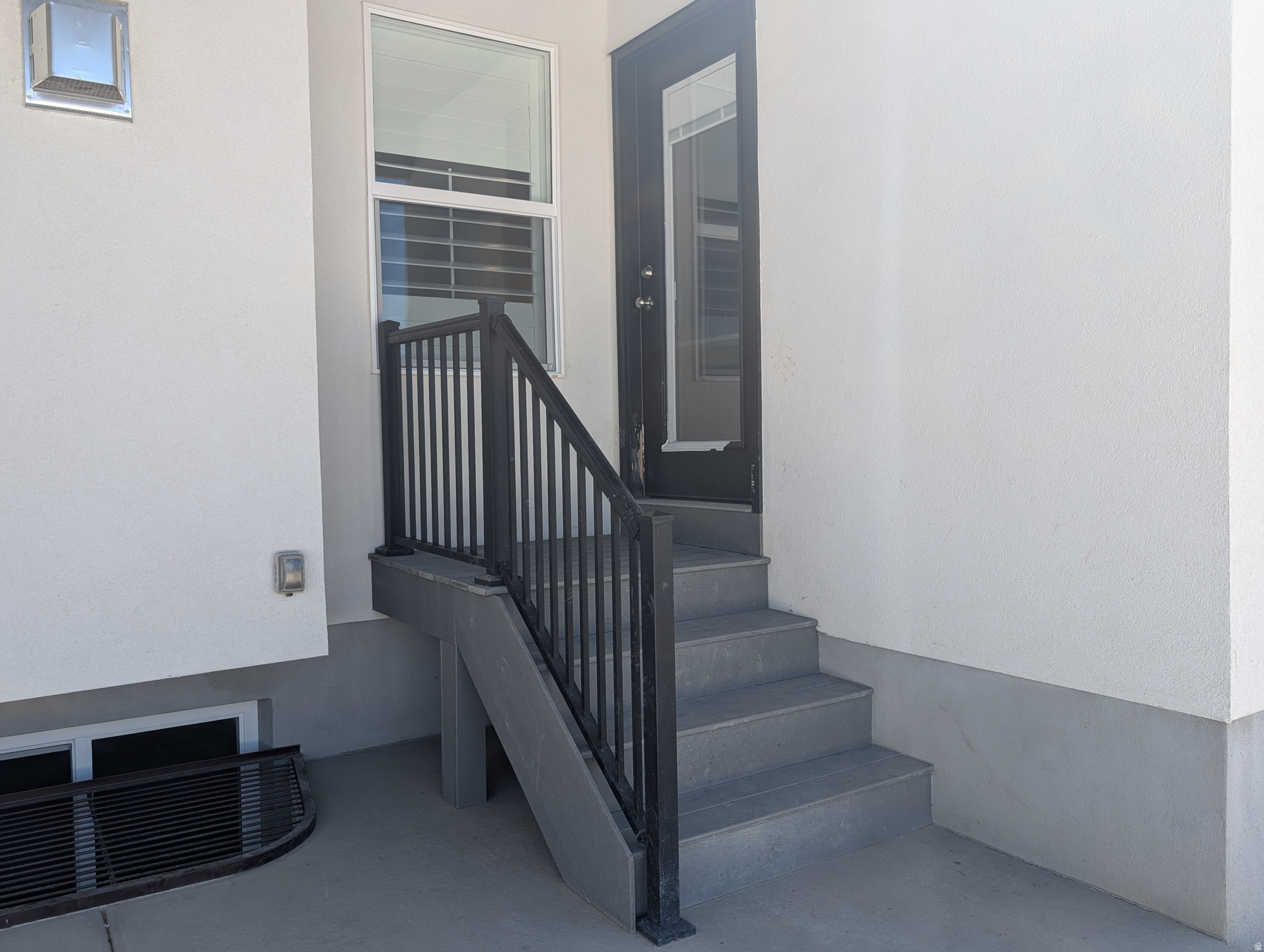 MUSTANG RIDGE - Residential