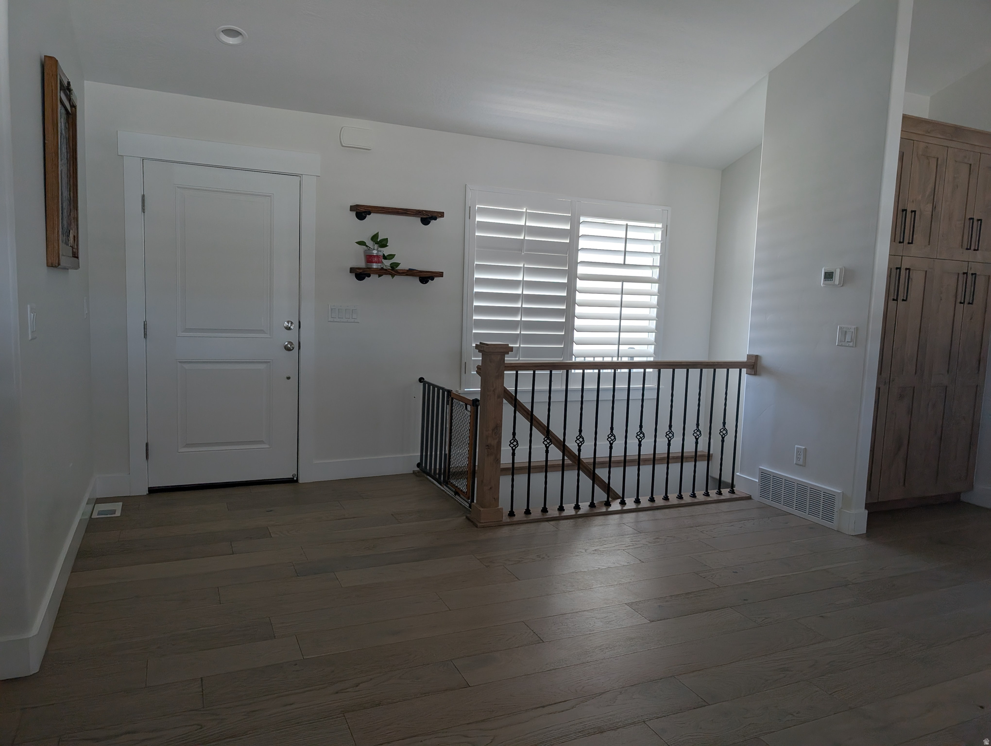 MUSTANG RIDGE - Residential