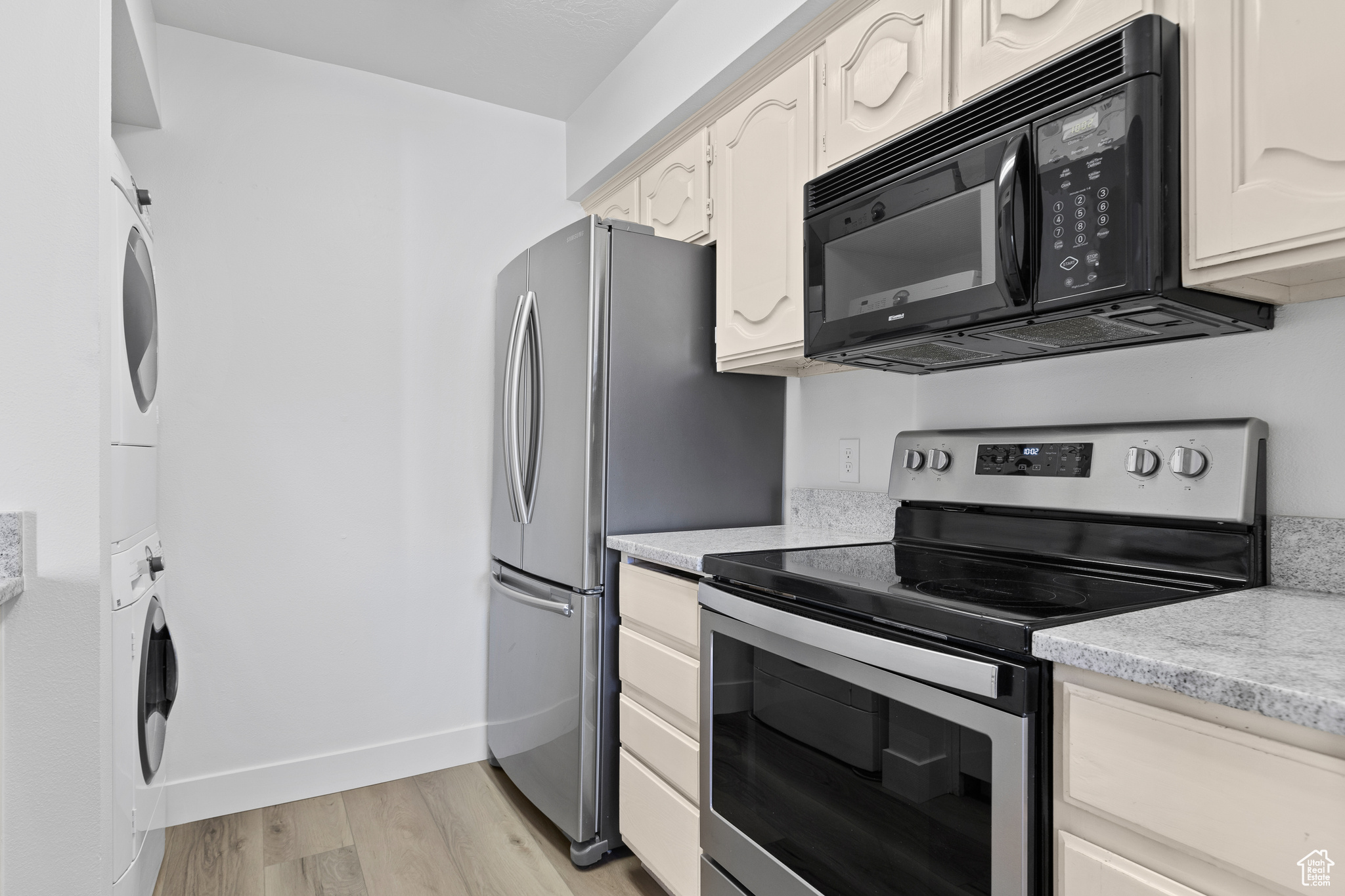 WILLOW RUN RESORT CONDOS - Residential