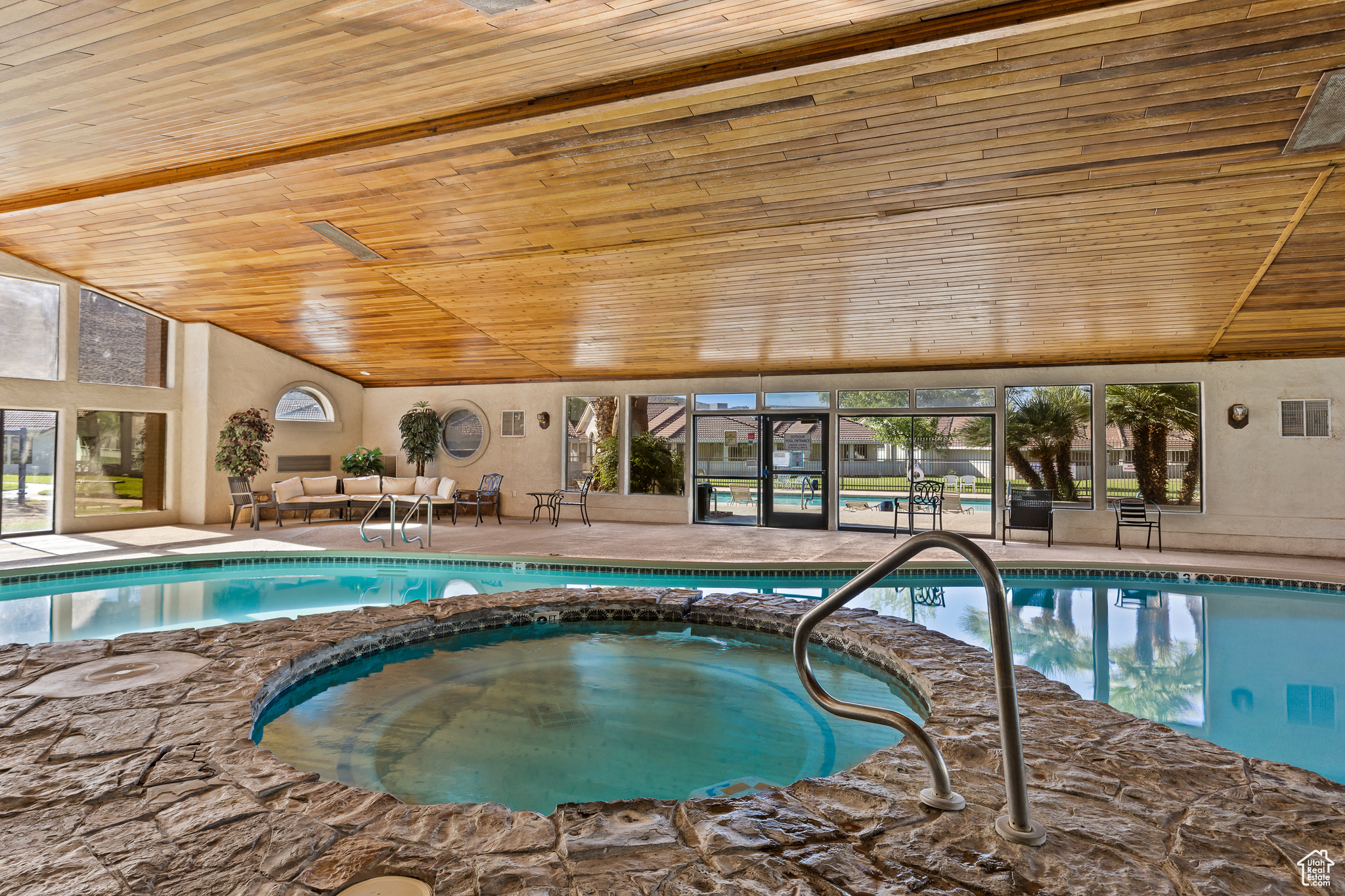 WILLOW RUN RESORT CONDOS - Residential