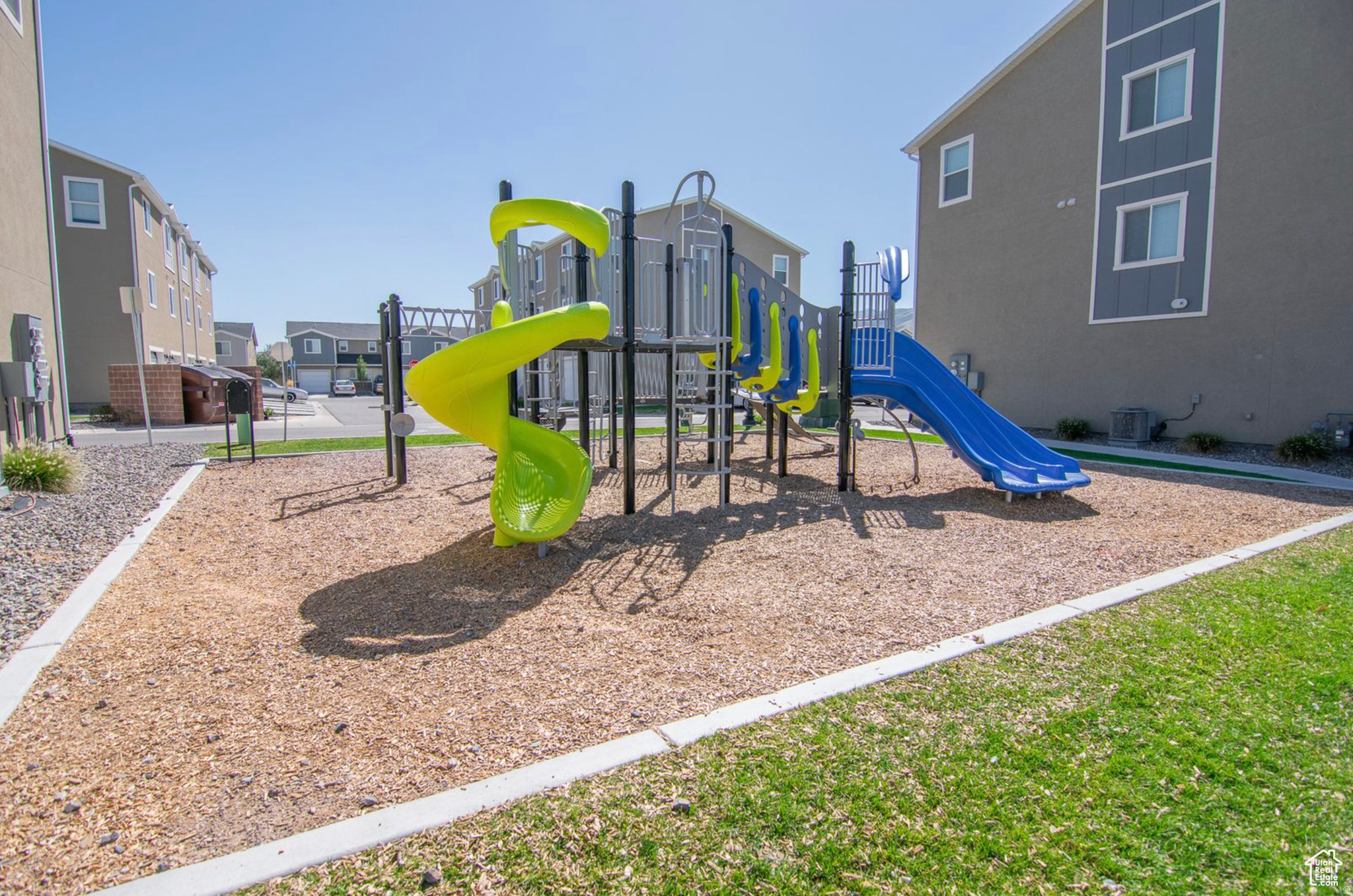 COLONY FARMS - Residential Income