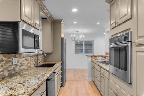 Tiny photo for 537 E 300 N, Kaysville, UT 84037 (MLS # 2127696)