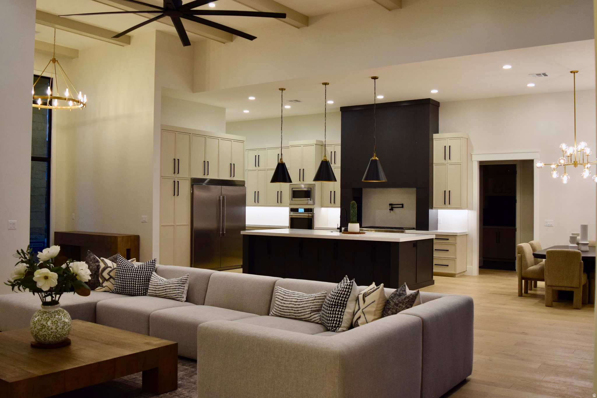 LAKESIDE AT STUCKI FARMS - Residential