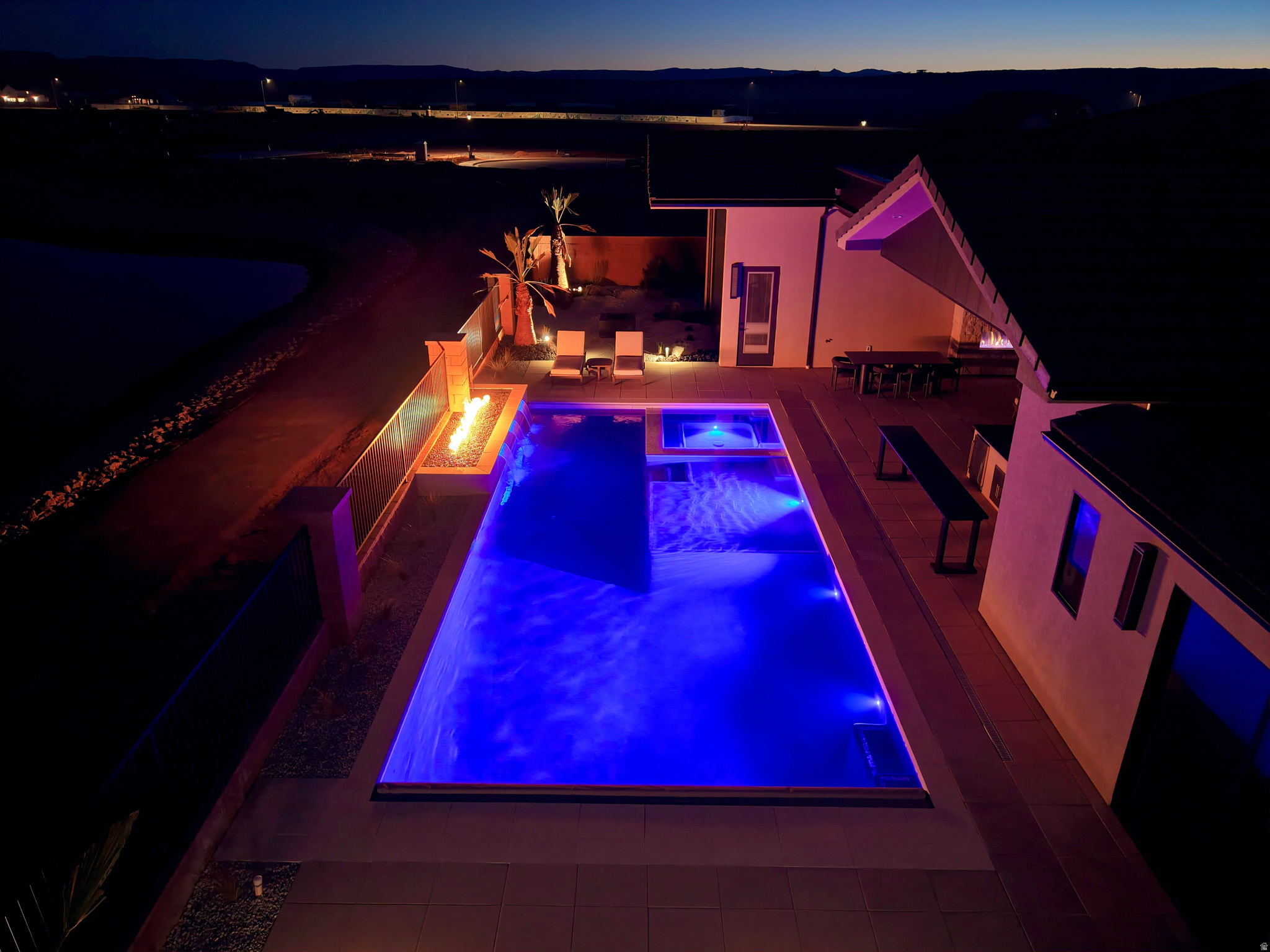 LAKESIDE AT STUCKI FARMS - Residential