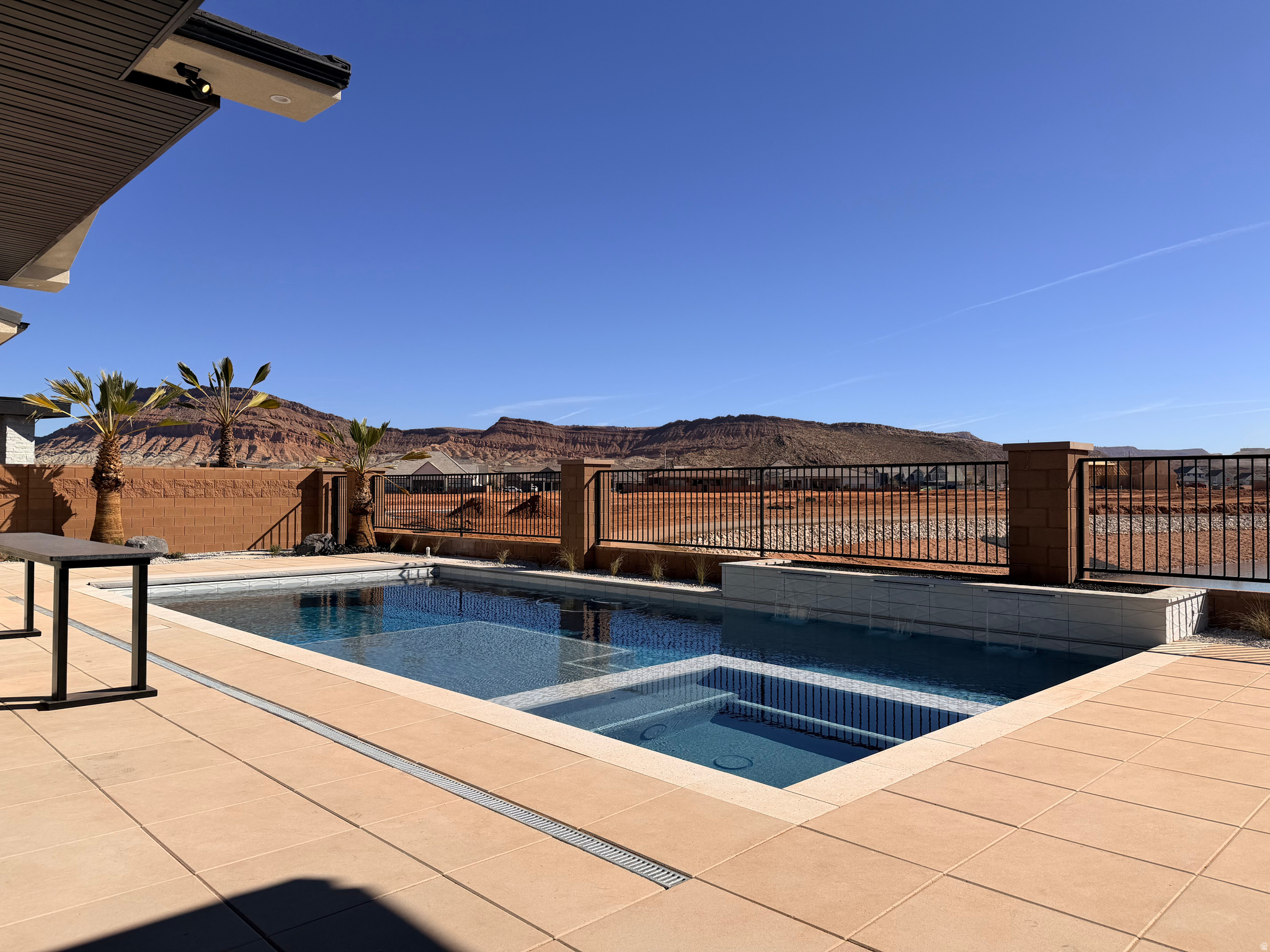 LAKESIDE AT STUCKI FARMS - Residential