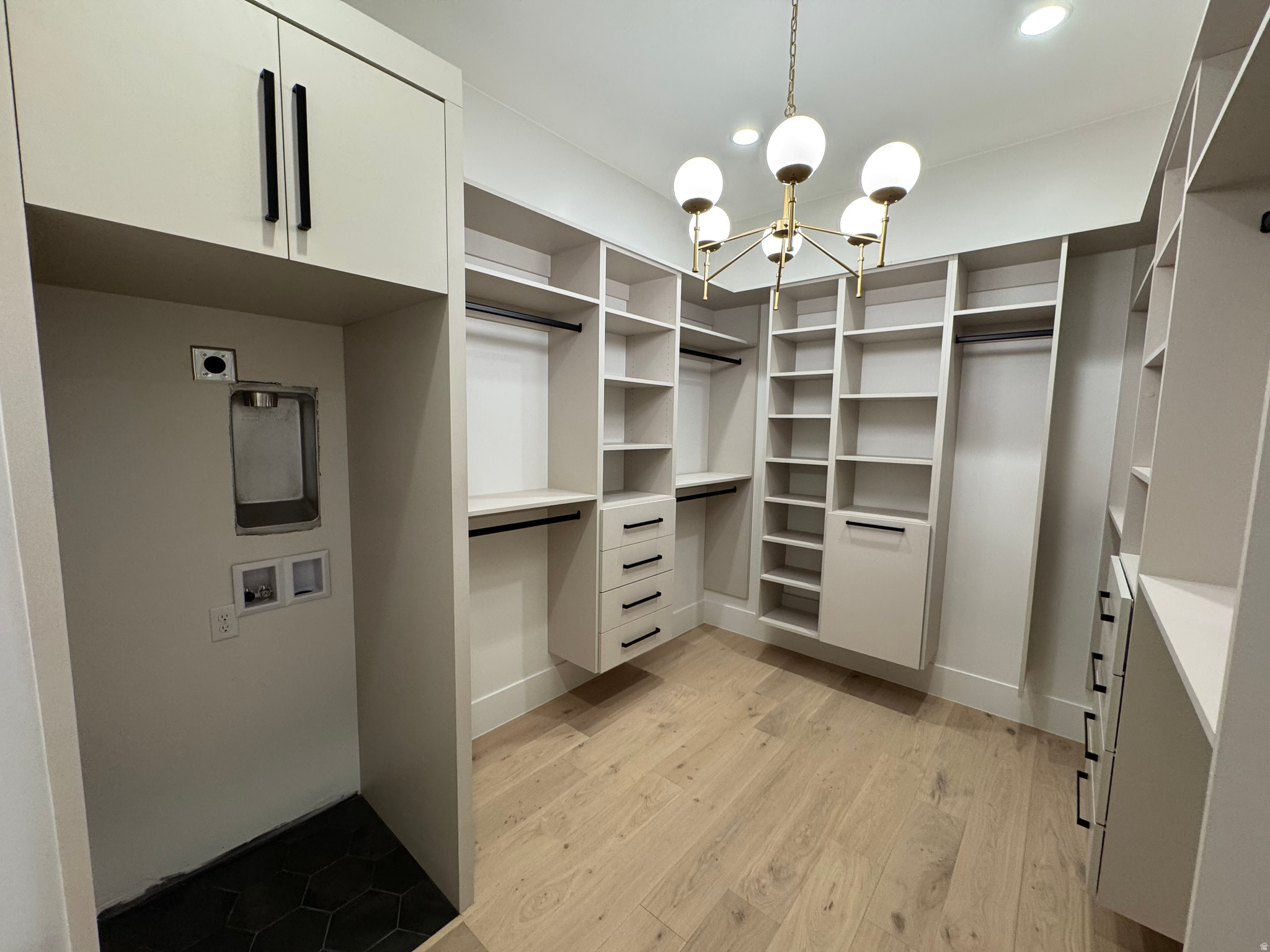 LAKESIDE AT STUCKI FARMS - Residential