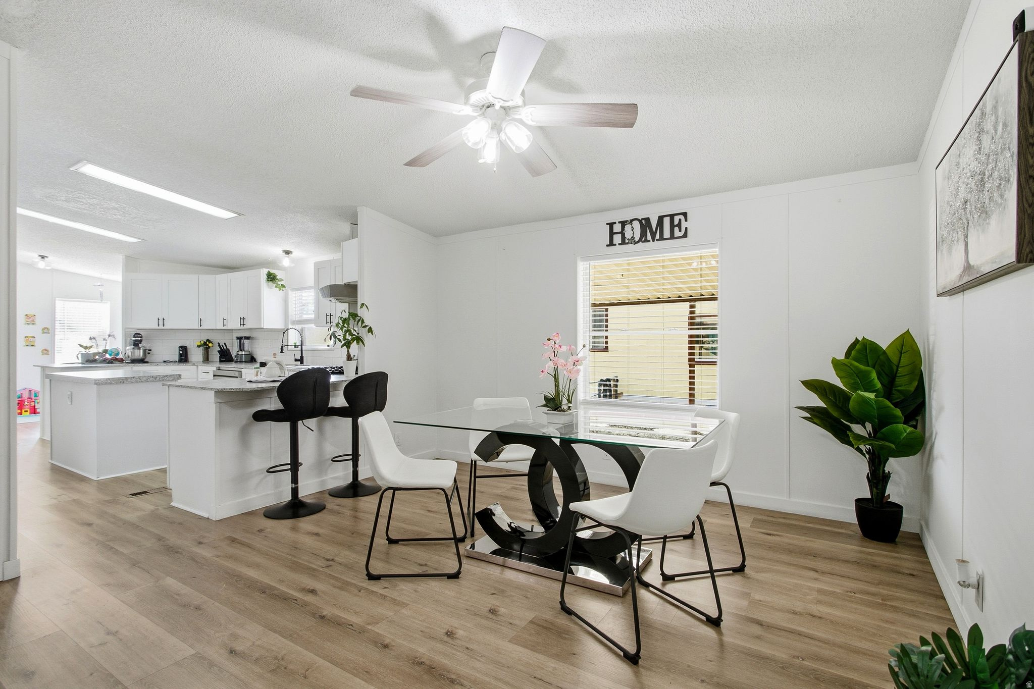 WASHINGTON ESTATES - Residential