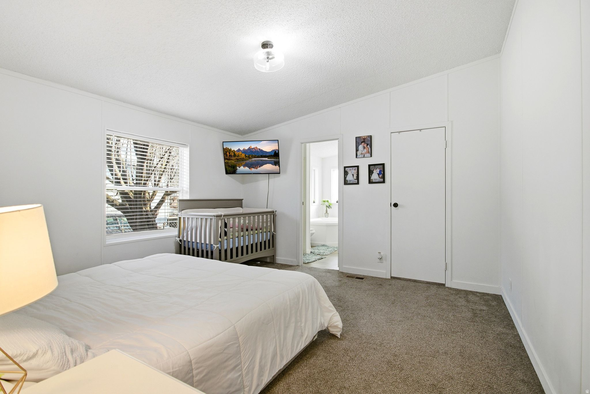 WASHINGTON ESTATES - Residential