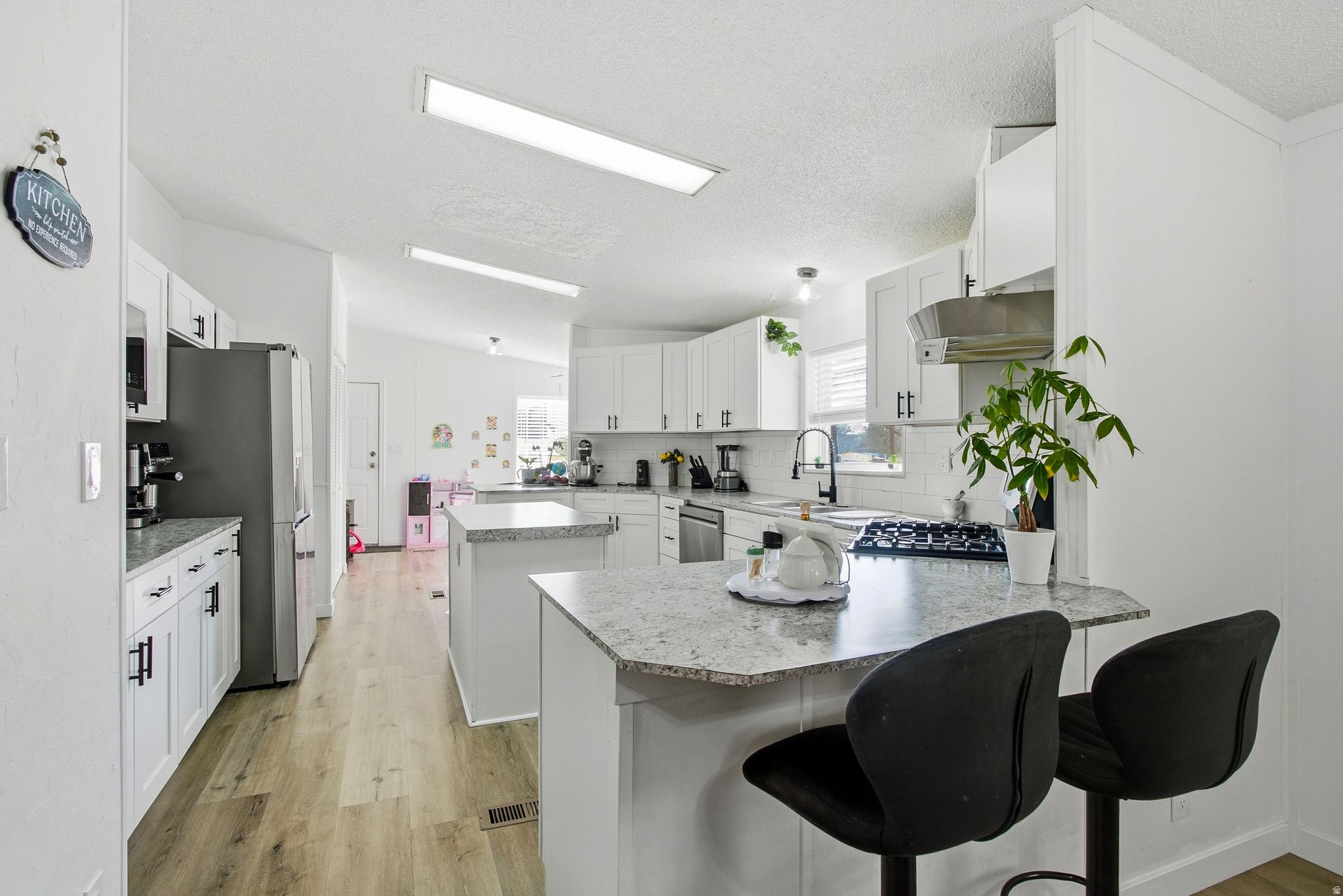 WASHINGTON ESTATES - Residential