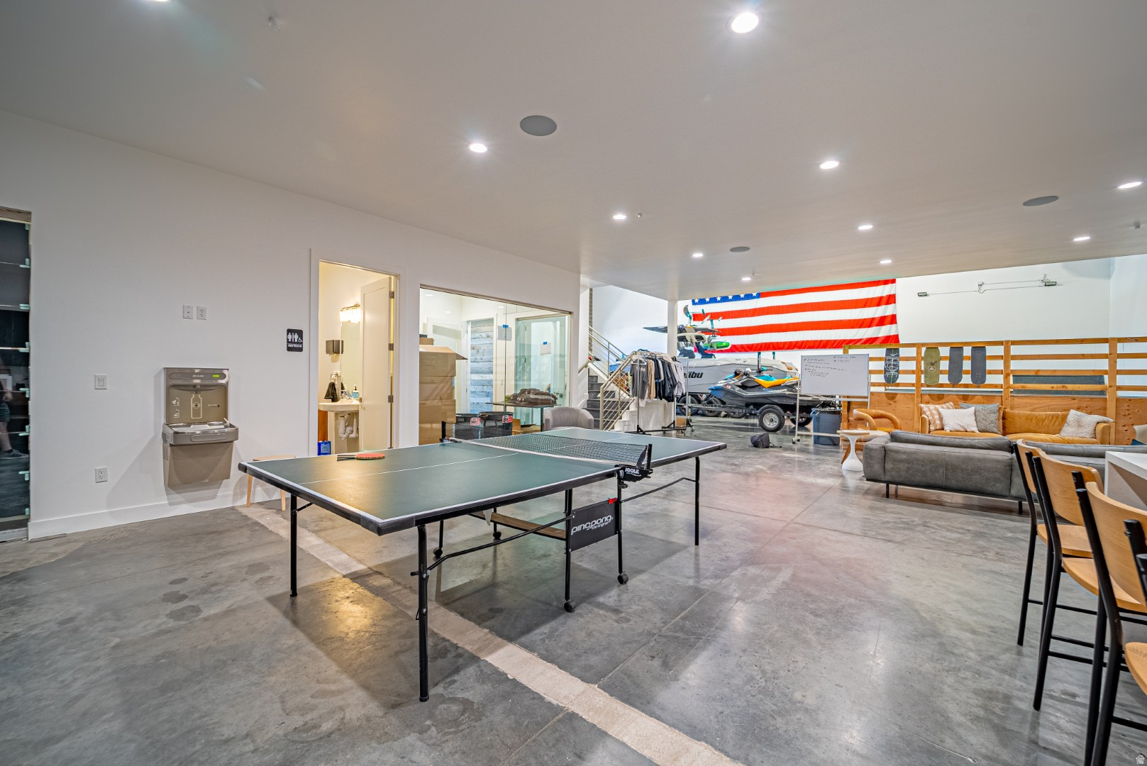 VIEW WEST - Commercial Lease