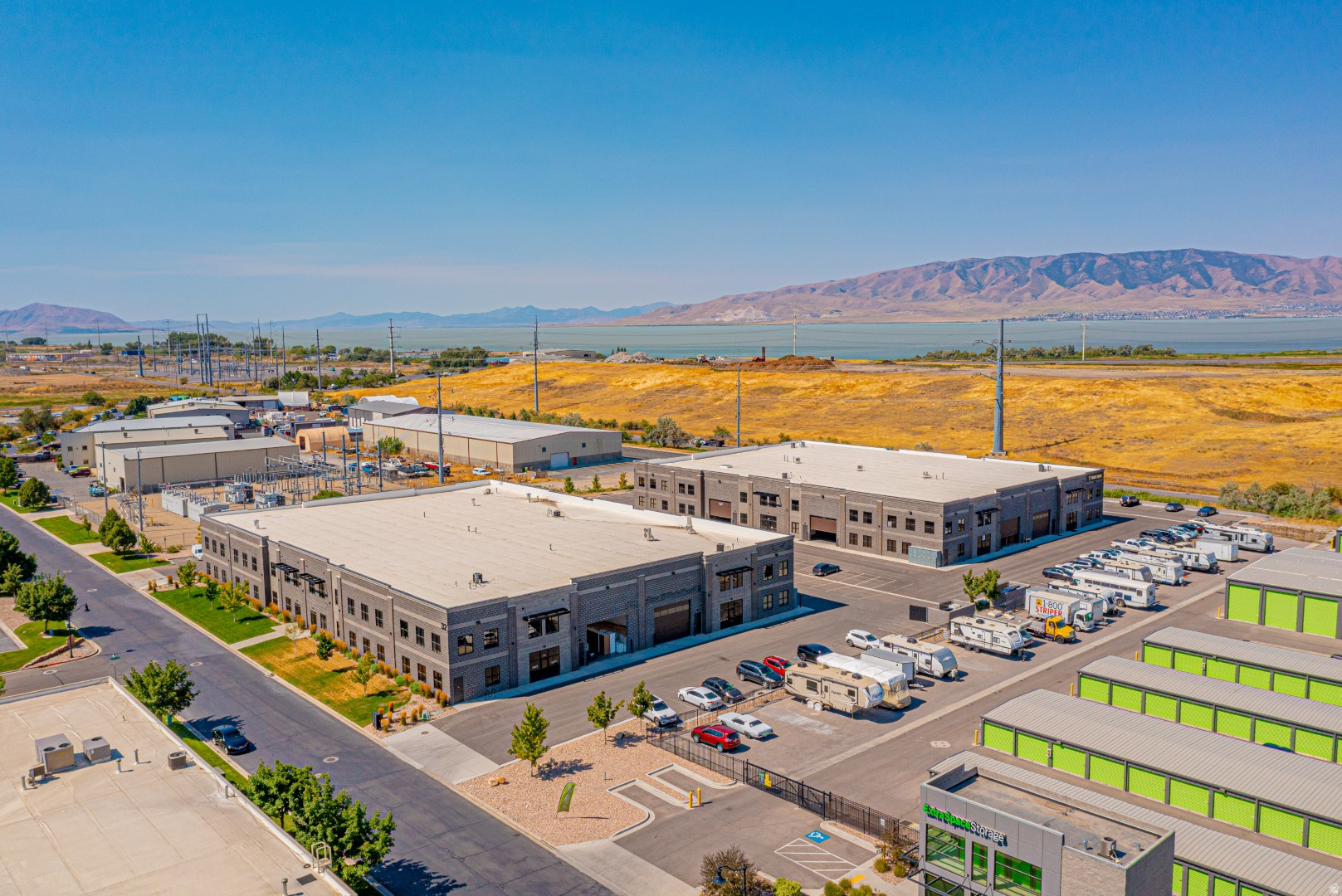 VIEW WEST - Commercial Lease