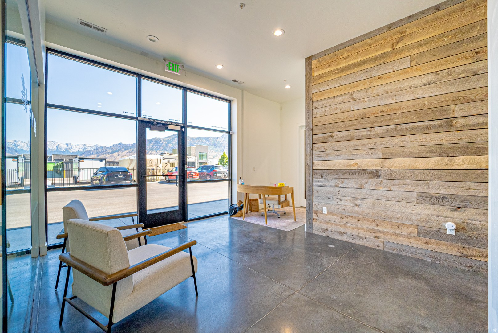 VIEW WEST - Commercial Lease