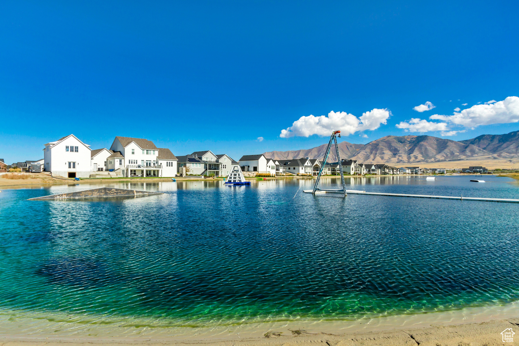 THE PIER - Residential