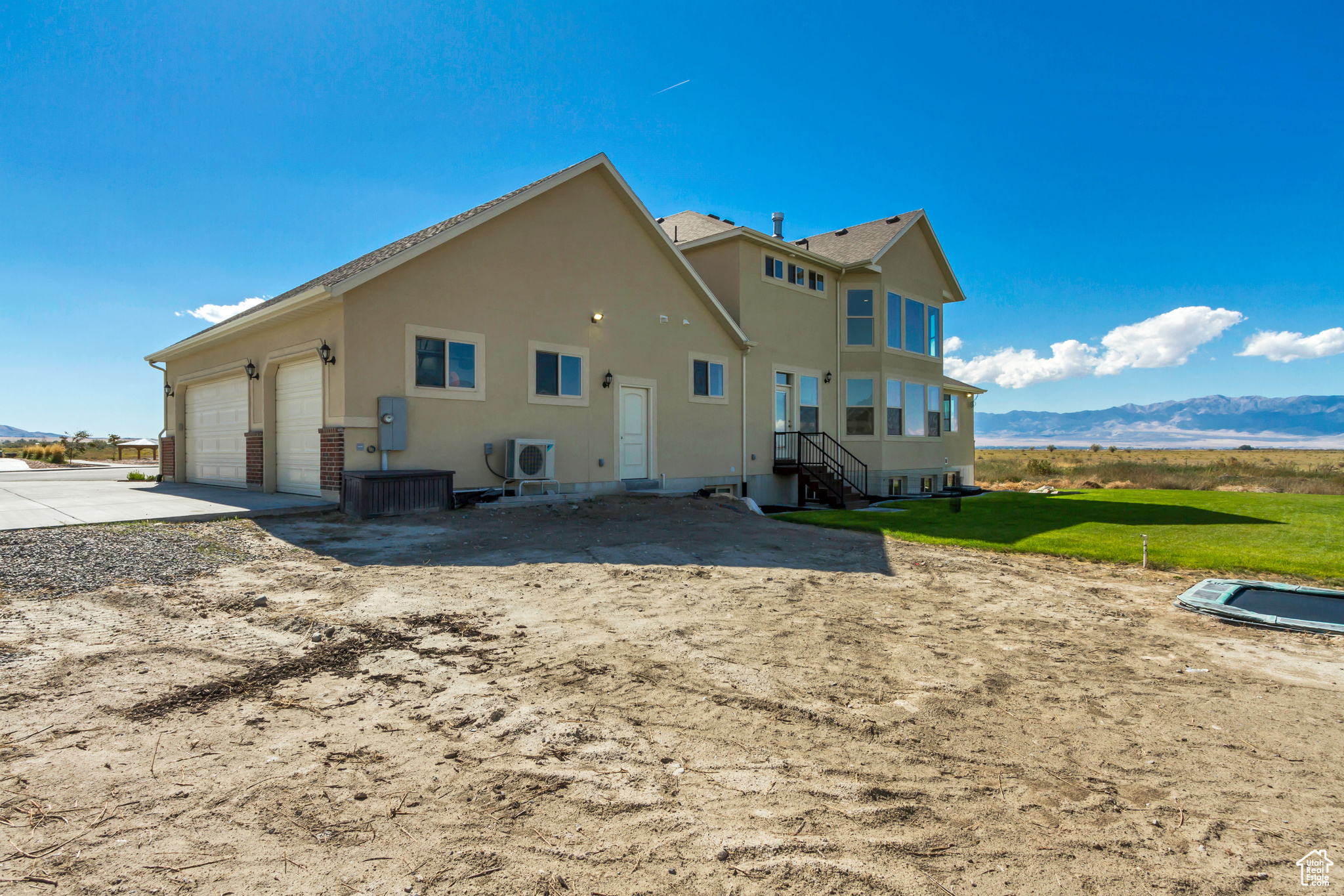 THE PIER - Residential