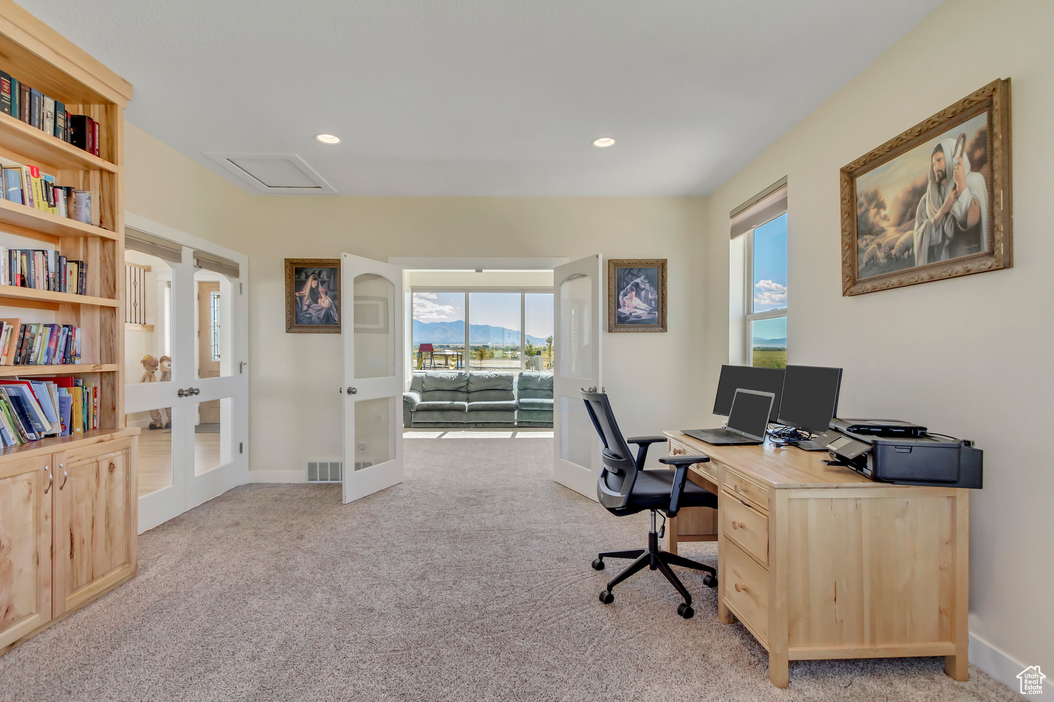 THE PIER - Residential