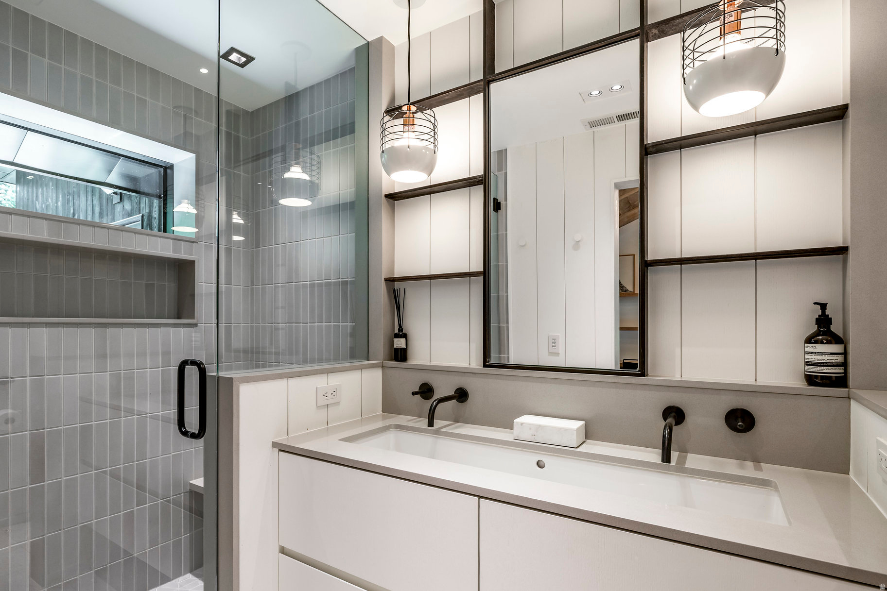 THAYNES CANYON SUBDI - Residential