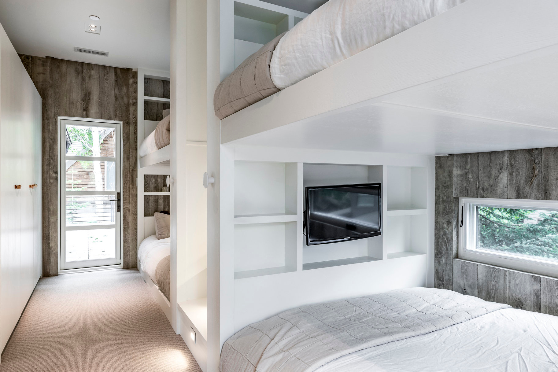 THAYNES CANYON SUBDI - Residential