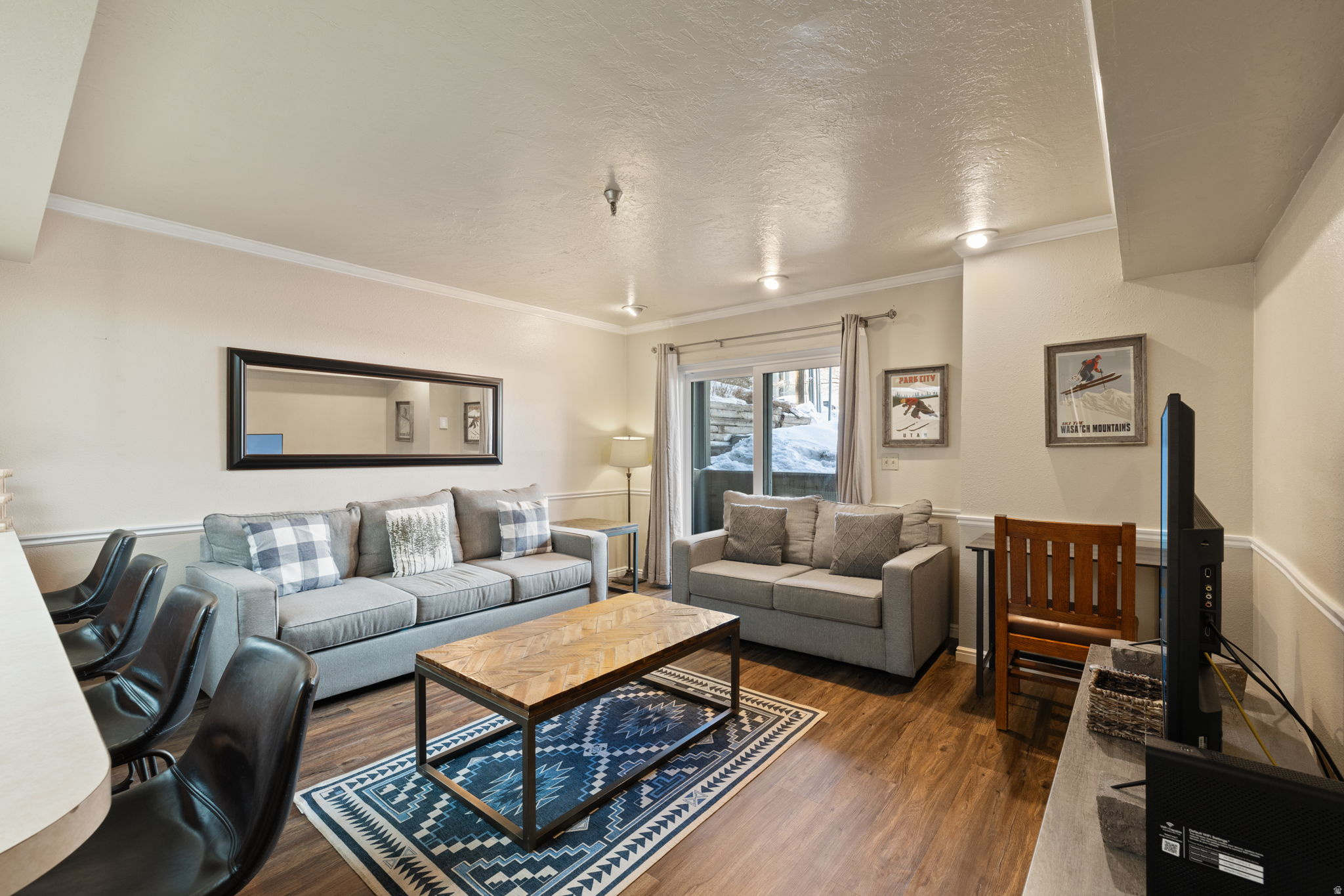 POWDER POINTE - Residential