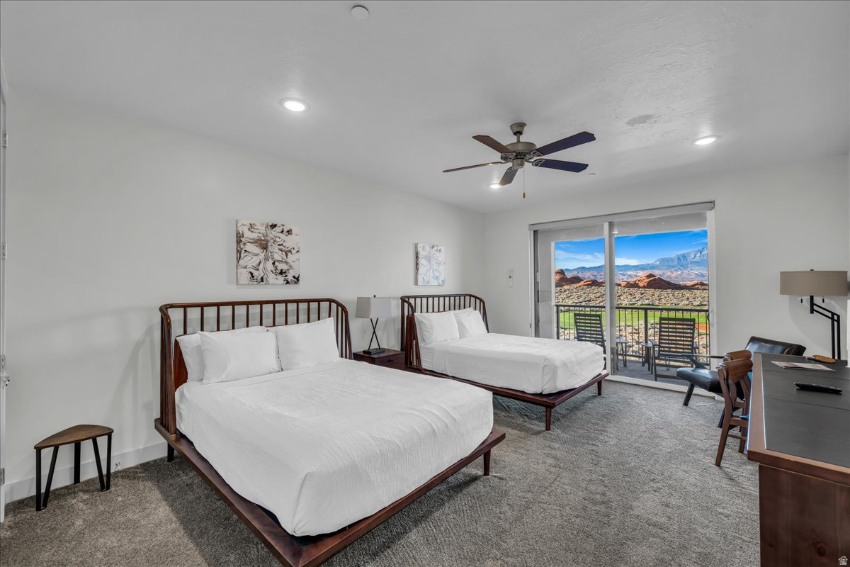 VILLAS AT SAND HOLLOW - Residential