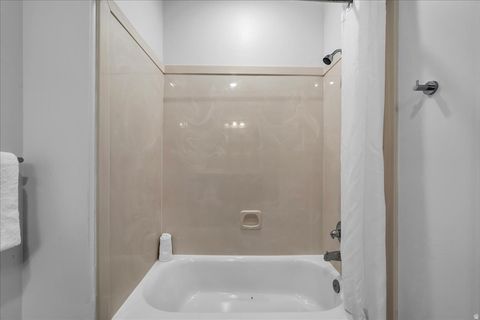 Tiny photo for 5160 W VILLAS #6-305, Hurricane, UT 84737 (MLS # 2126630)