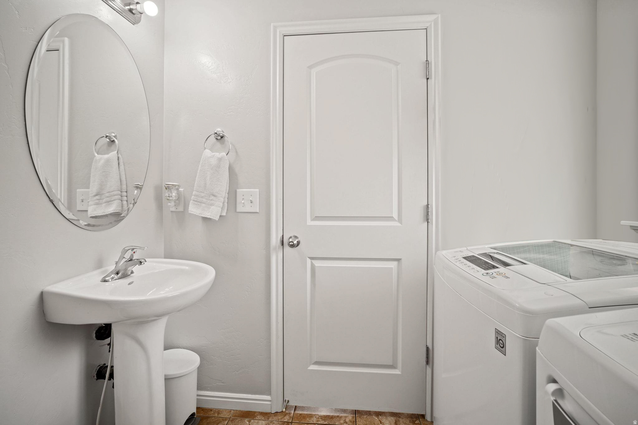 THE CEDARS TOWNHOMES - Residential