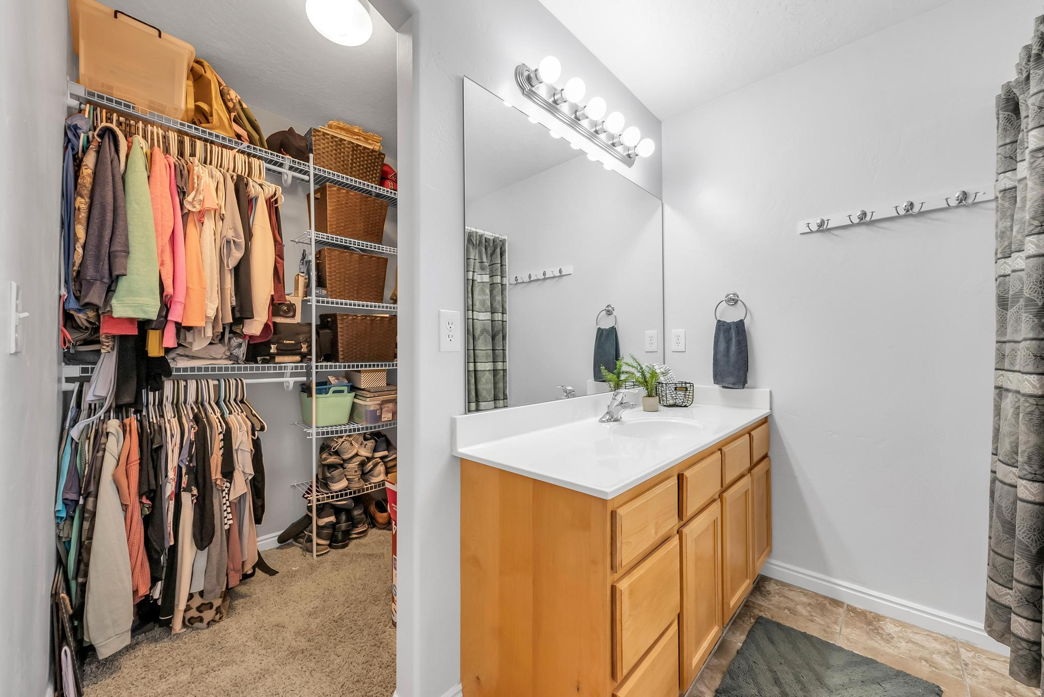 THE CEDARS TOWNHOMES - Residential