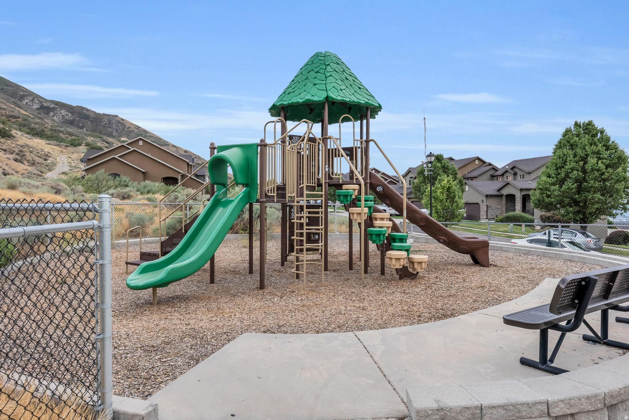 THE CEDARS TOWNHOMES - Residential