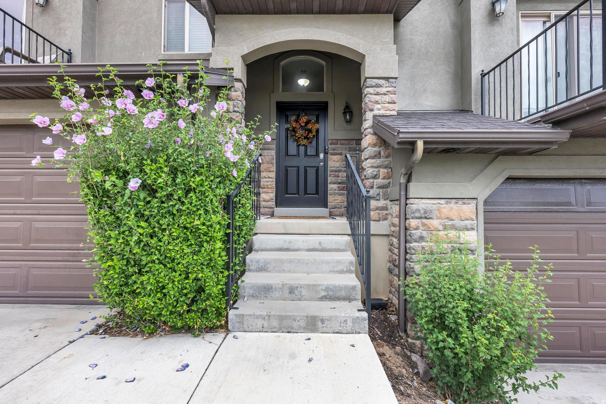 THE CEDARS TOWNHOMES - Residential