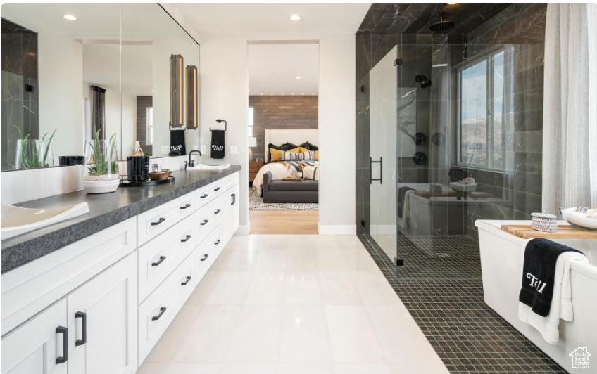 LAKEVIEW ESTATES - Residential