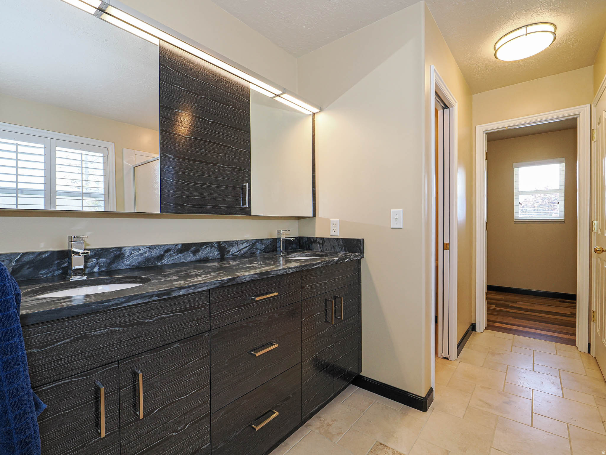 PARKWAY EST - Residential