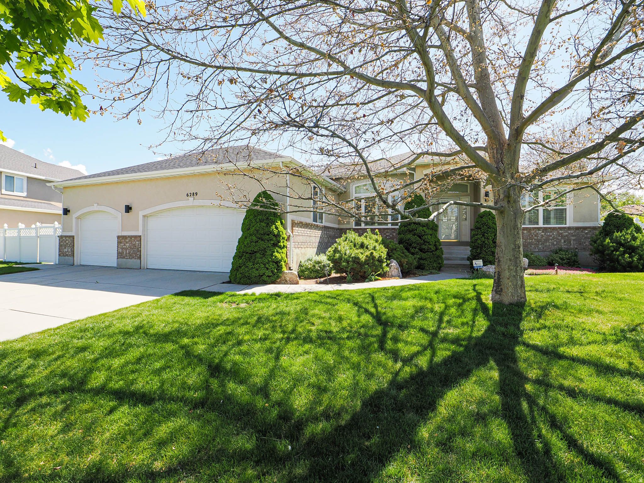 PARKWAY EST - Residential