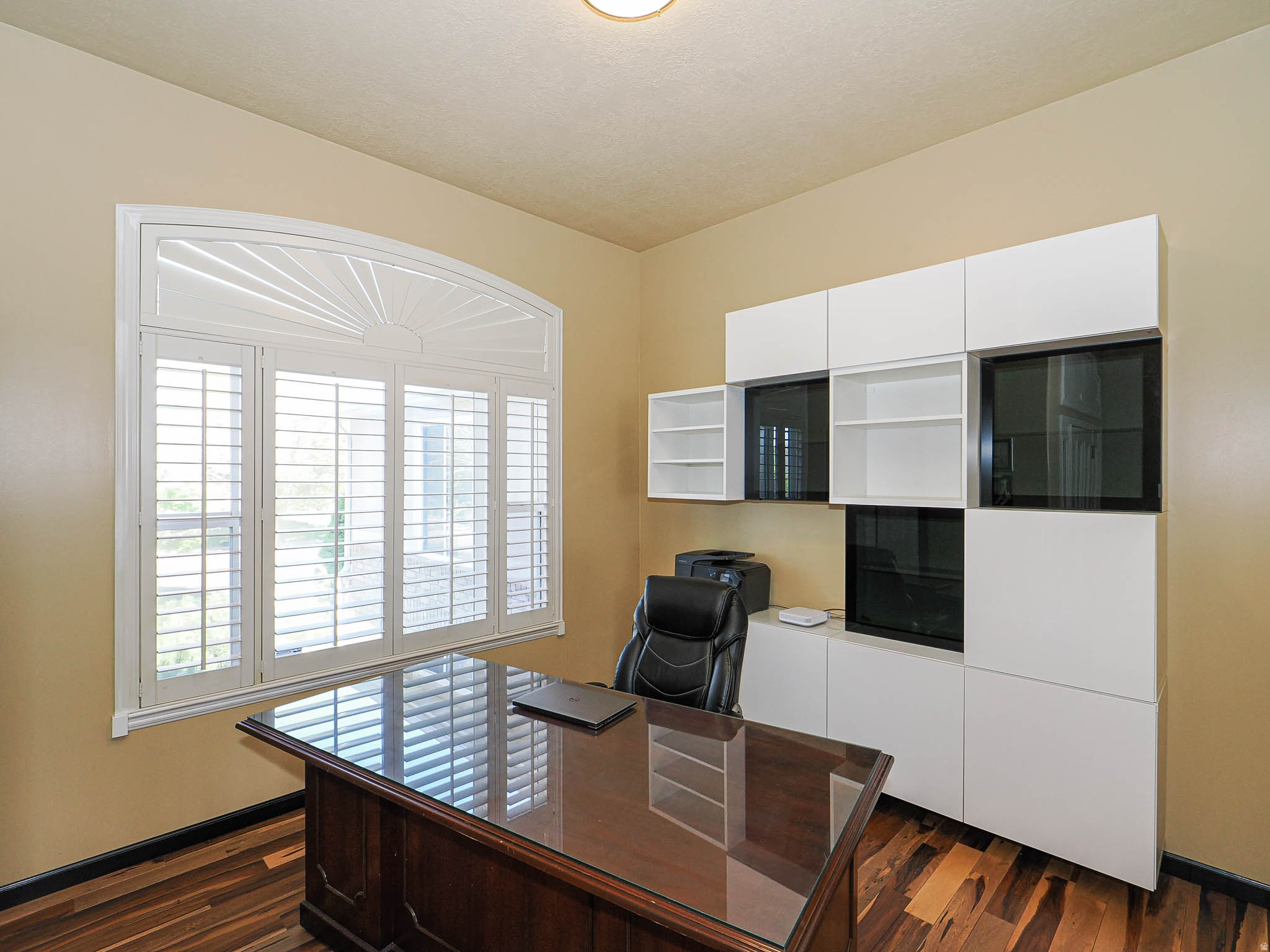 PARKWAY EST - Residential