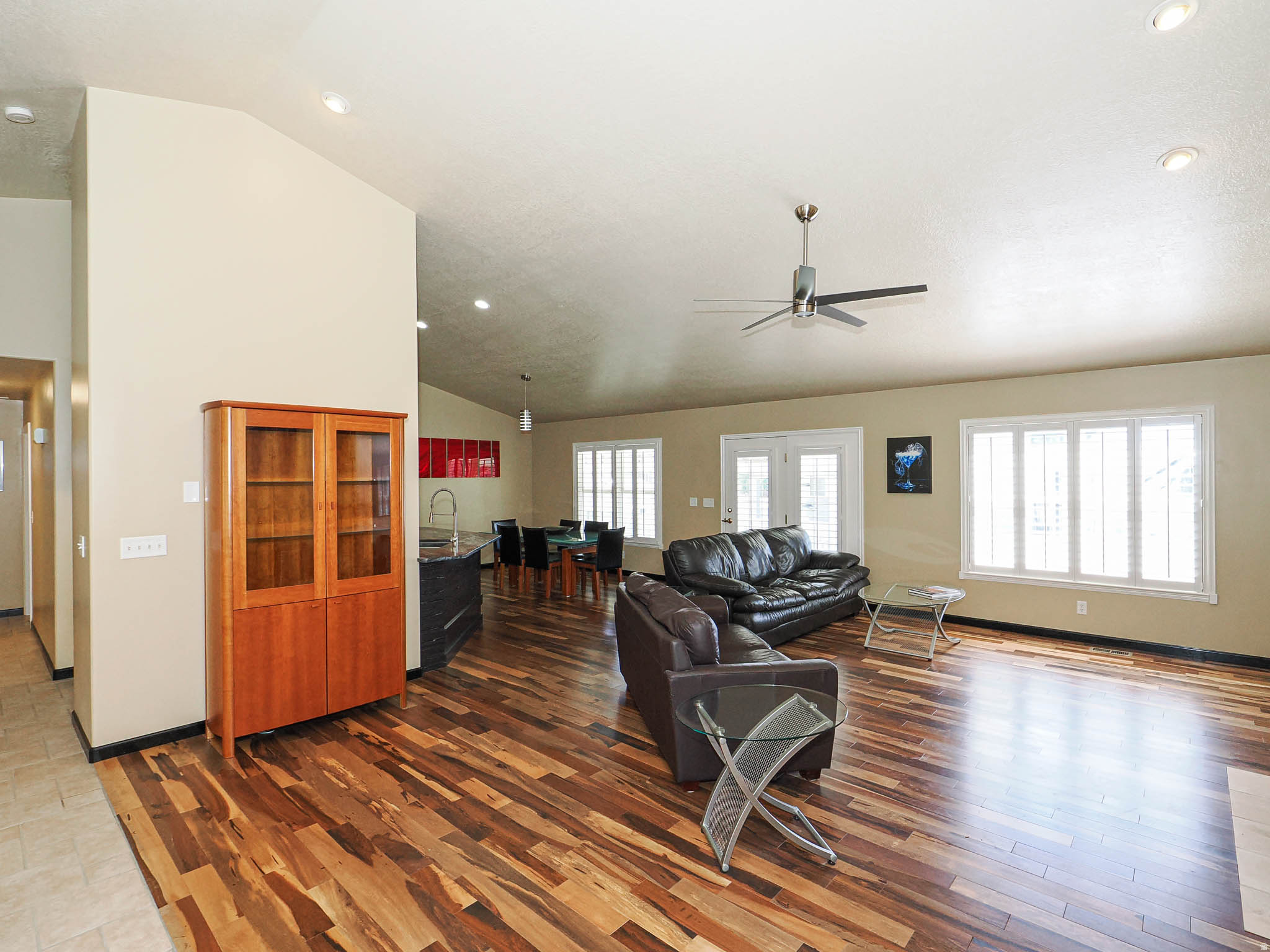 PARKWAY EST - Residential