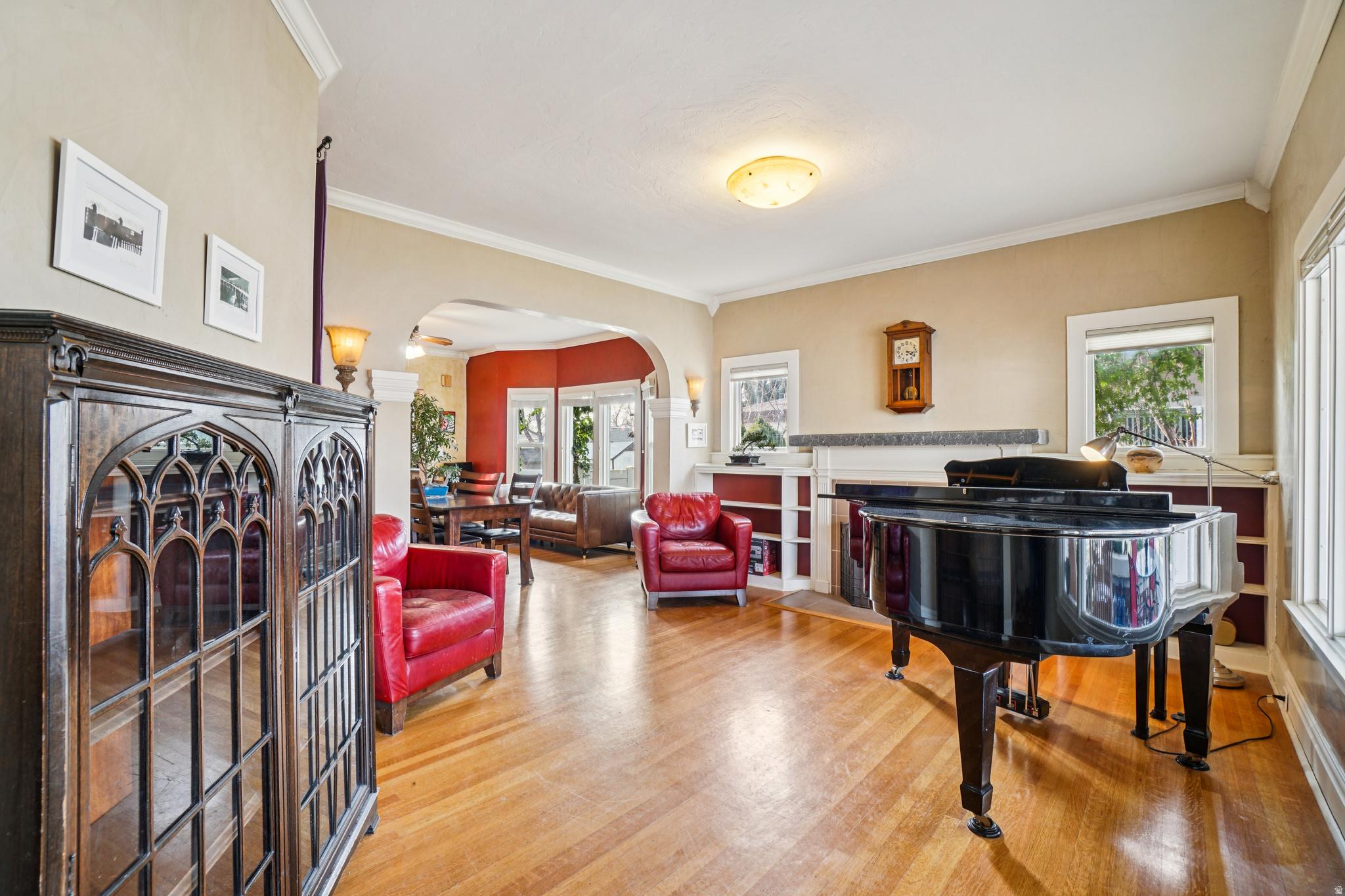 ARLINGTON HEIGHTS - Residential