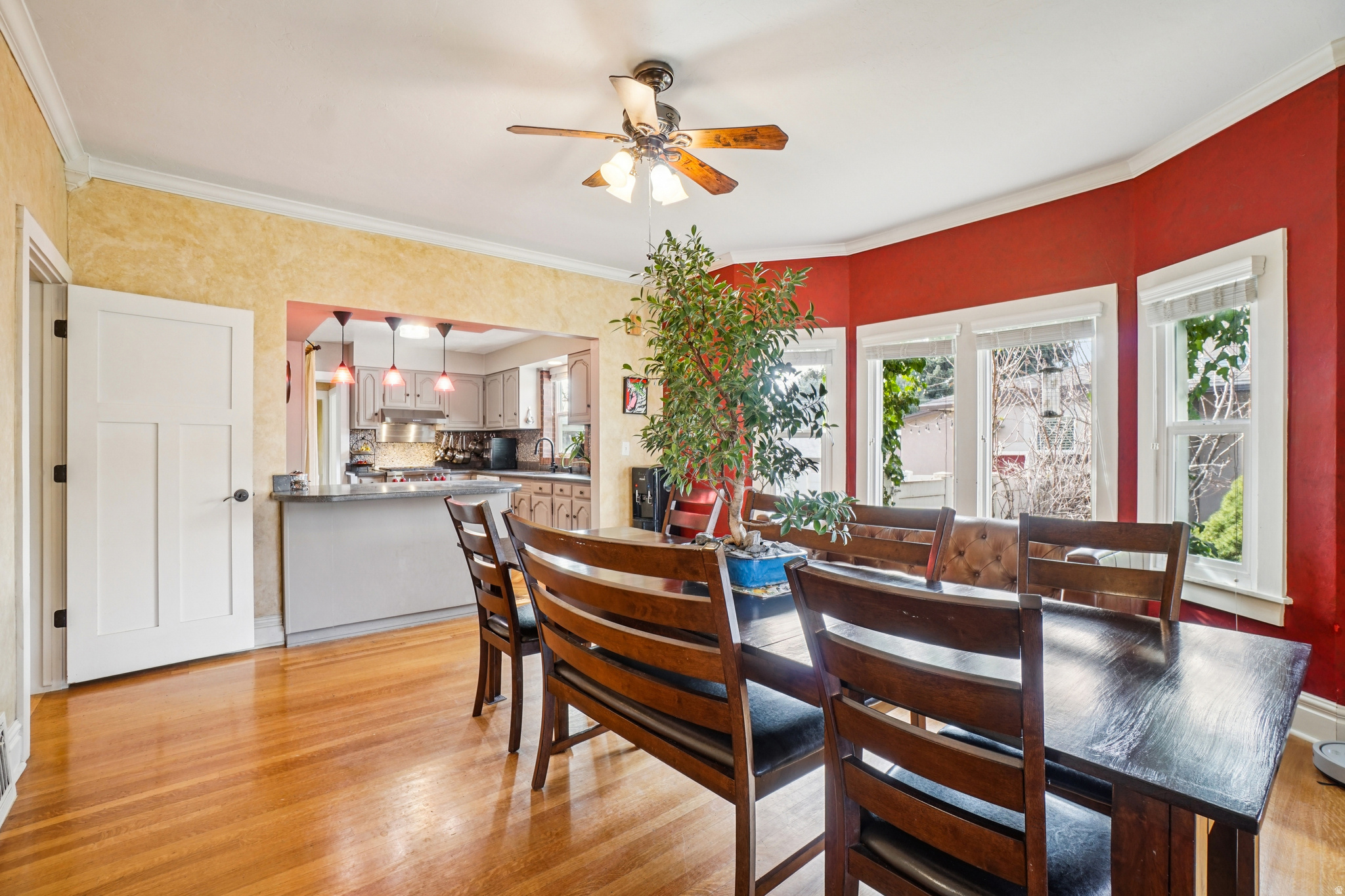 ARLINGTON HEIGHTS - Residential