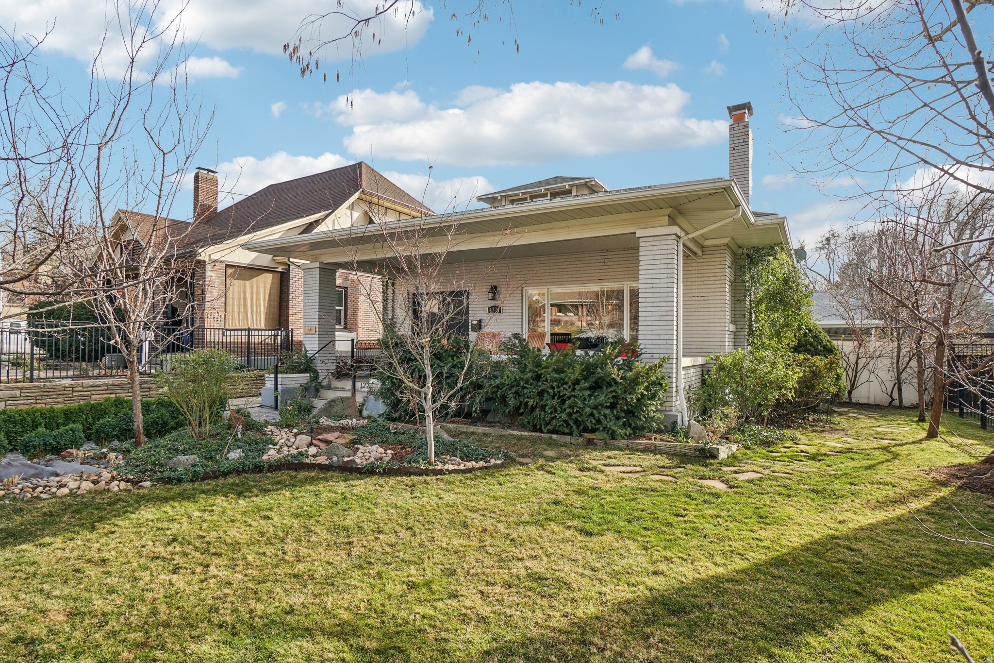 ARLINGTON HEIGHTS - Residential