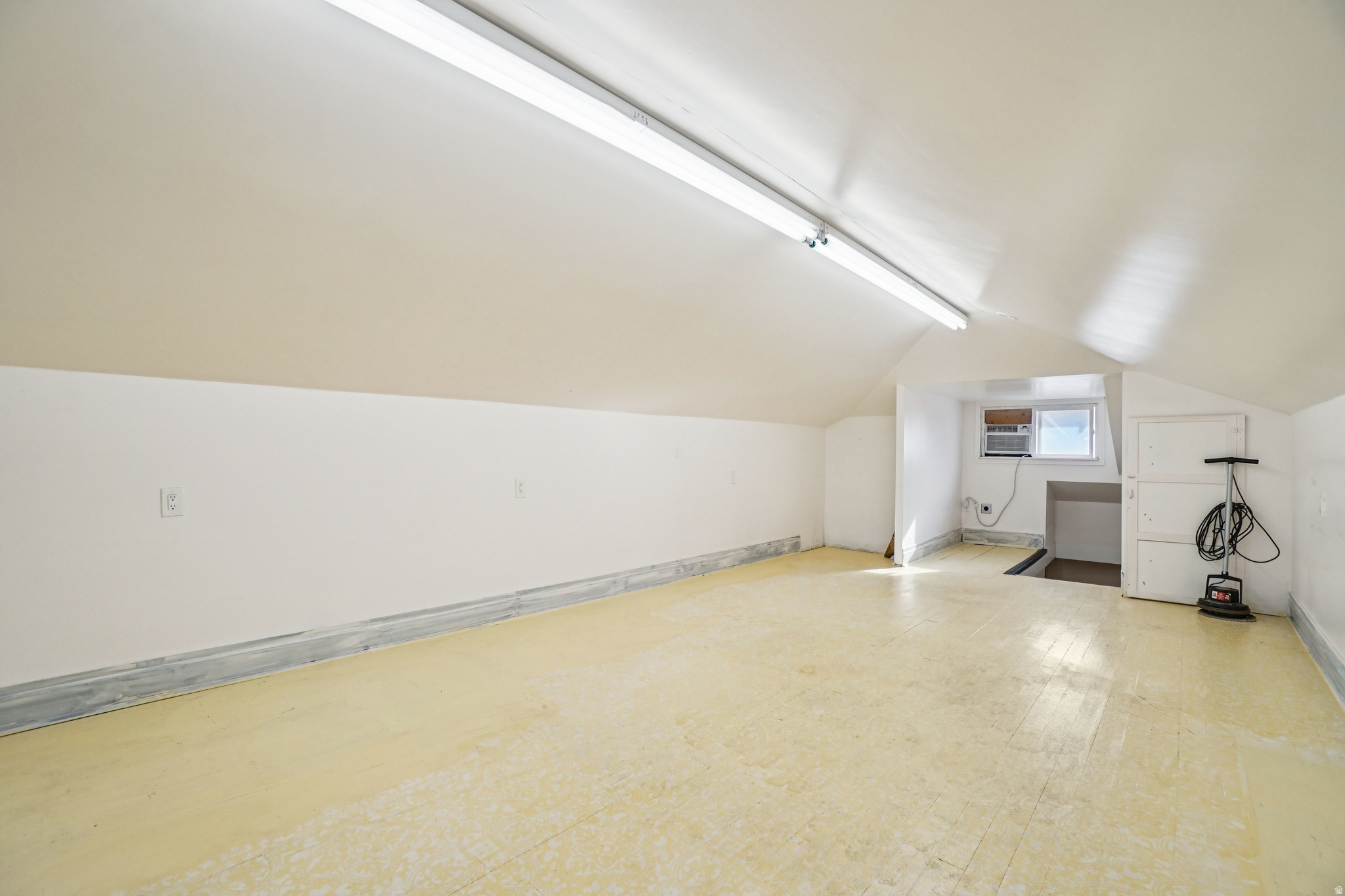 ARLINGTON HEIGHTS - Residential