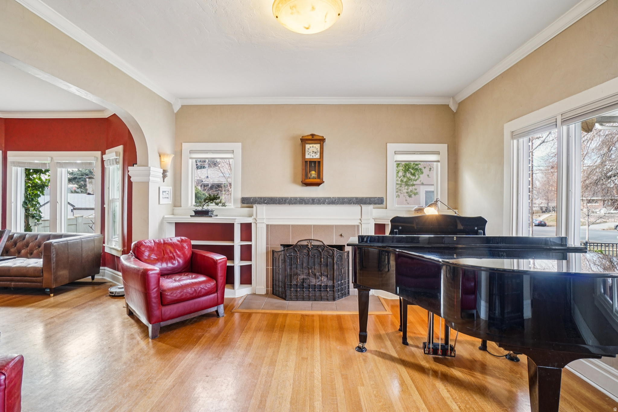 ARLINGTON HEIGHTS - Residential