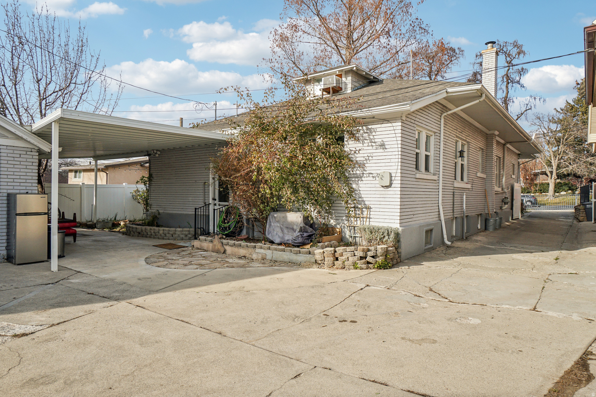 ARLINGTON HEIGHTS - Residential