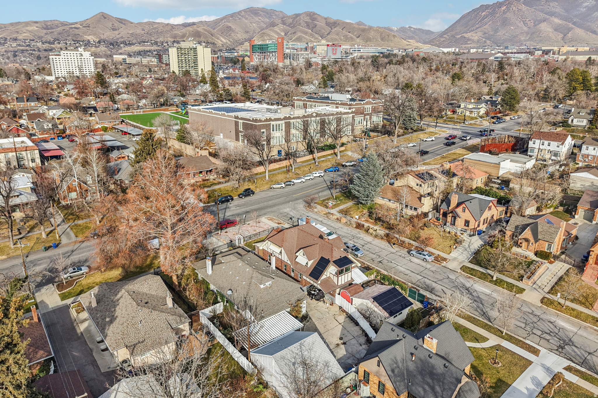 ARLINGTON HEIGHTS - Residential