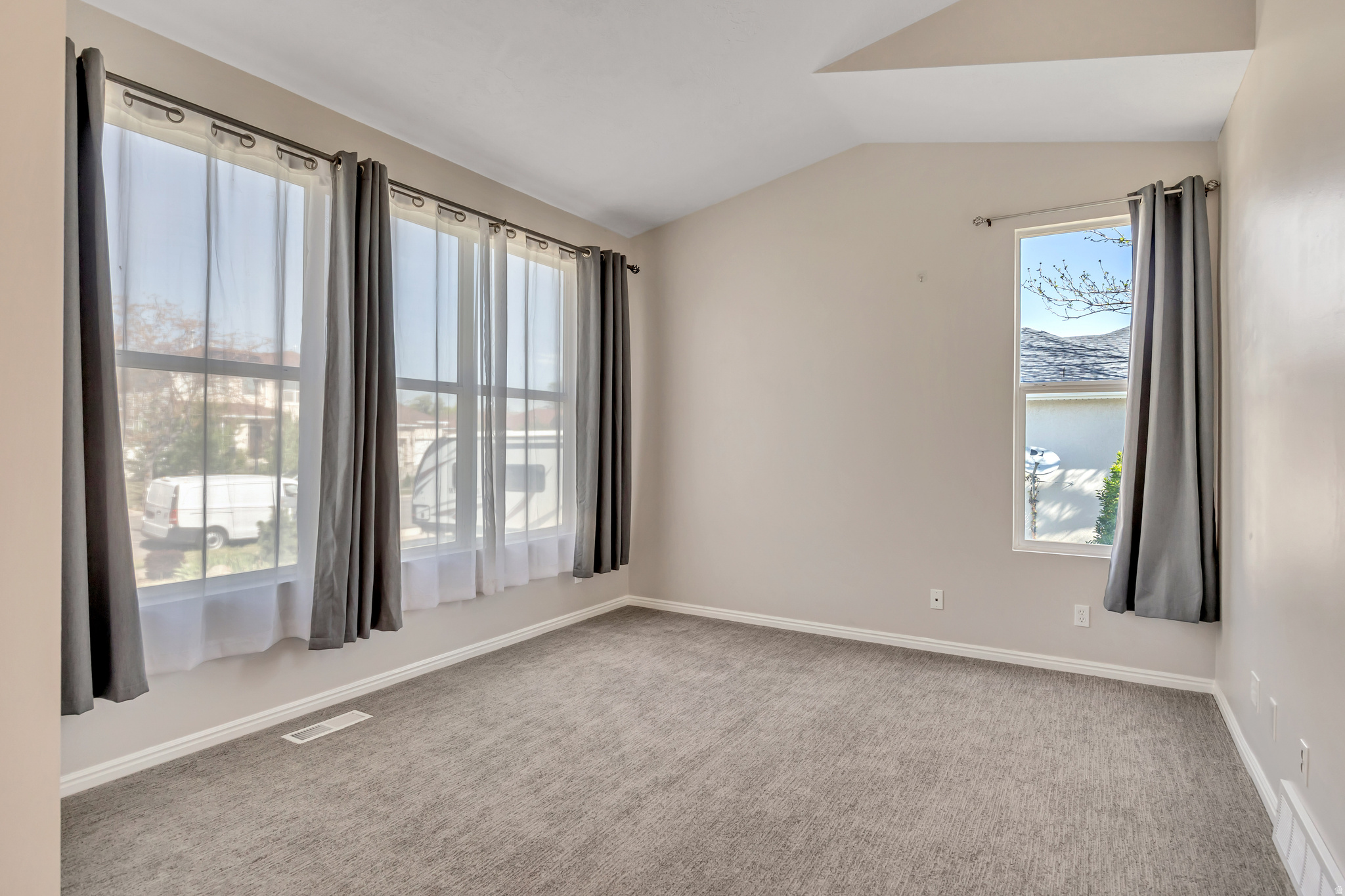 MOUNTAIN VISTA - Residential